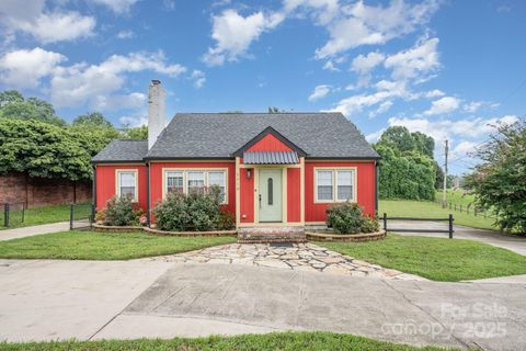 Photo of 1110 S New Hope Road, Gastonia, NC 28054 (MLS # 4287099)