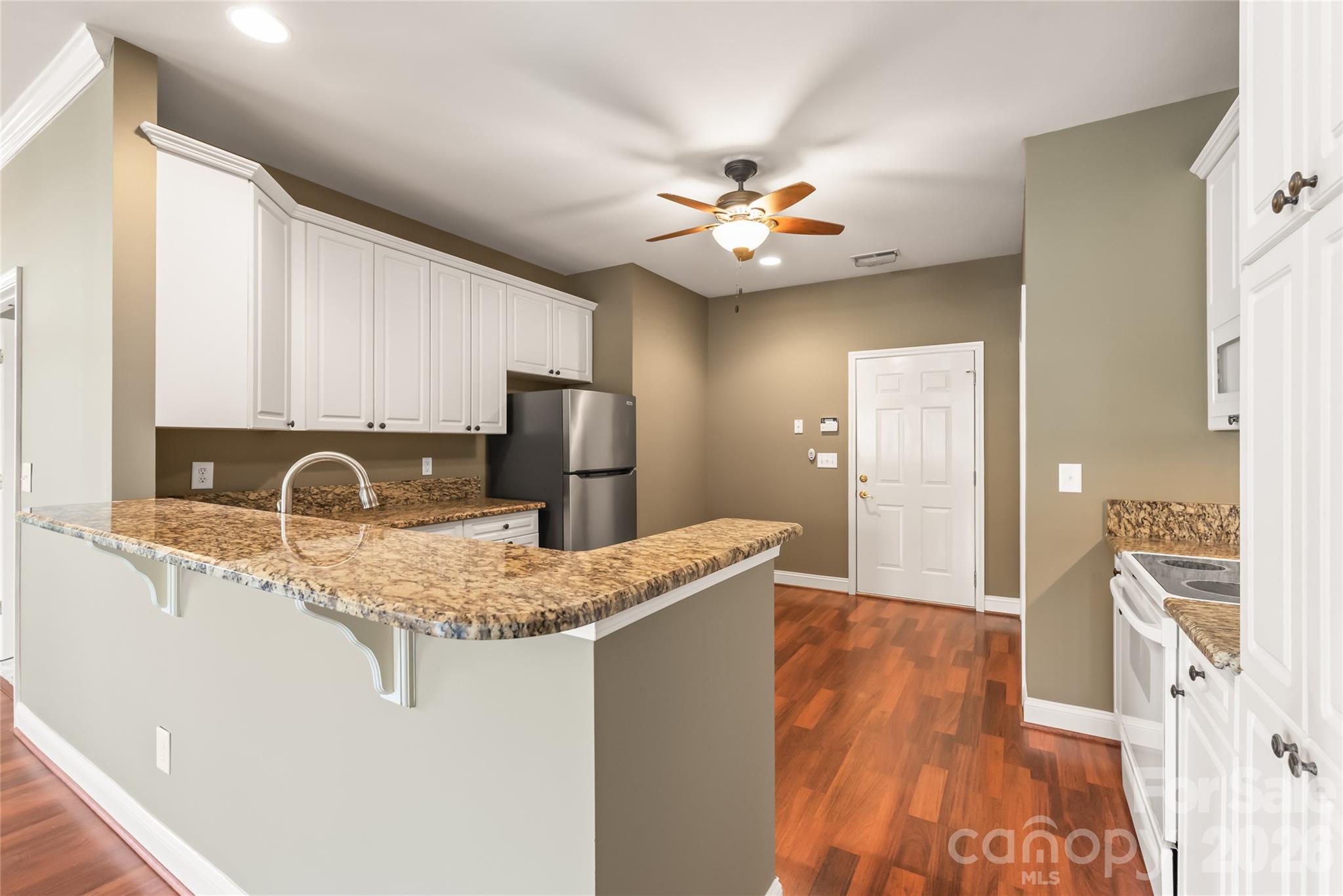 Mint Lake Village - Residential