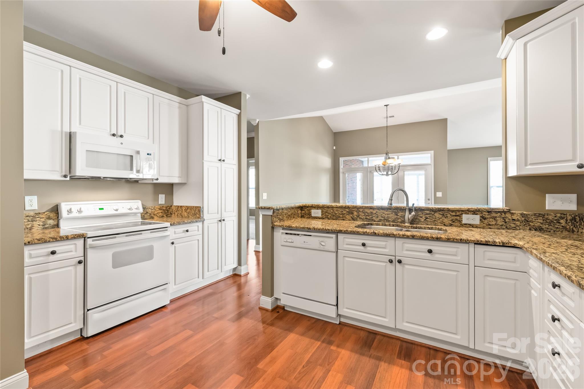 Mint Lake Village - Residential