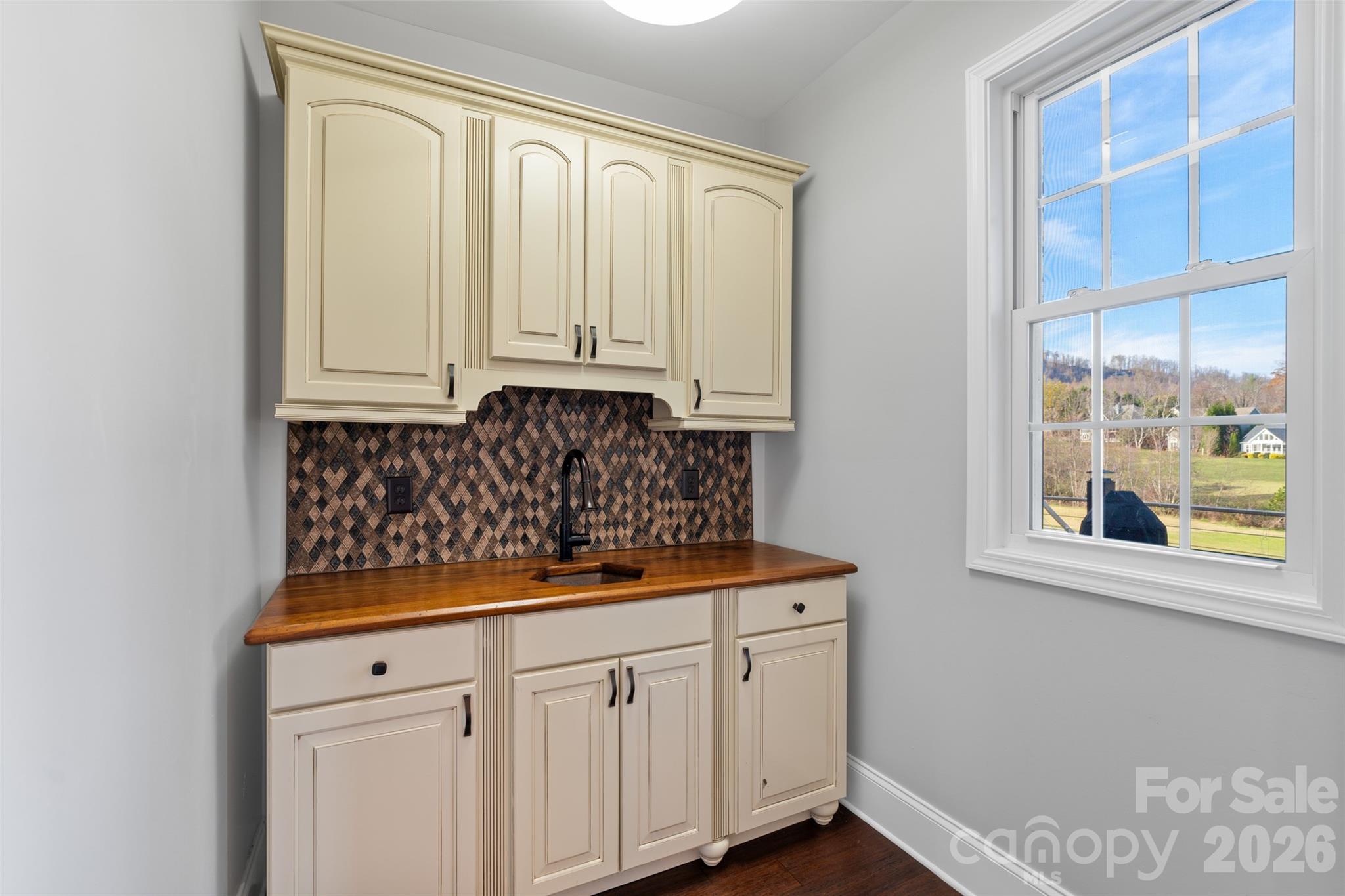 High Vista - Residential