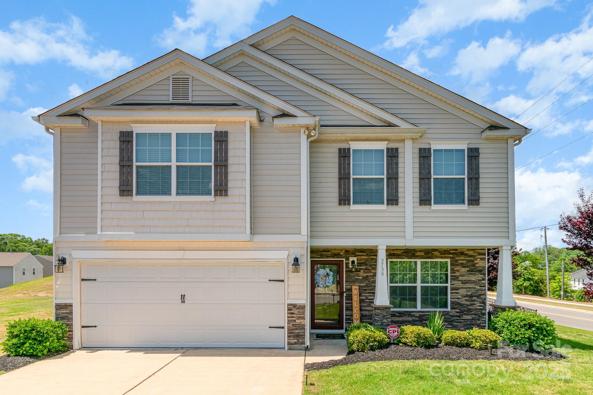 2739 Golden Rose Lane