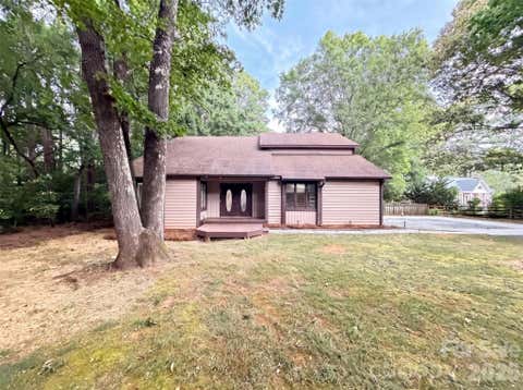 Photo of 608 Amanda Drive, Matthews, NC 28104 (MLS # 4409974)