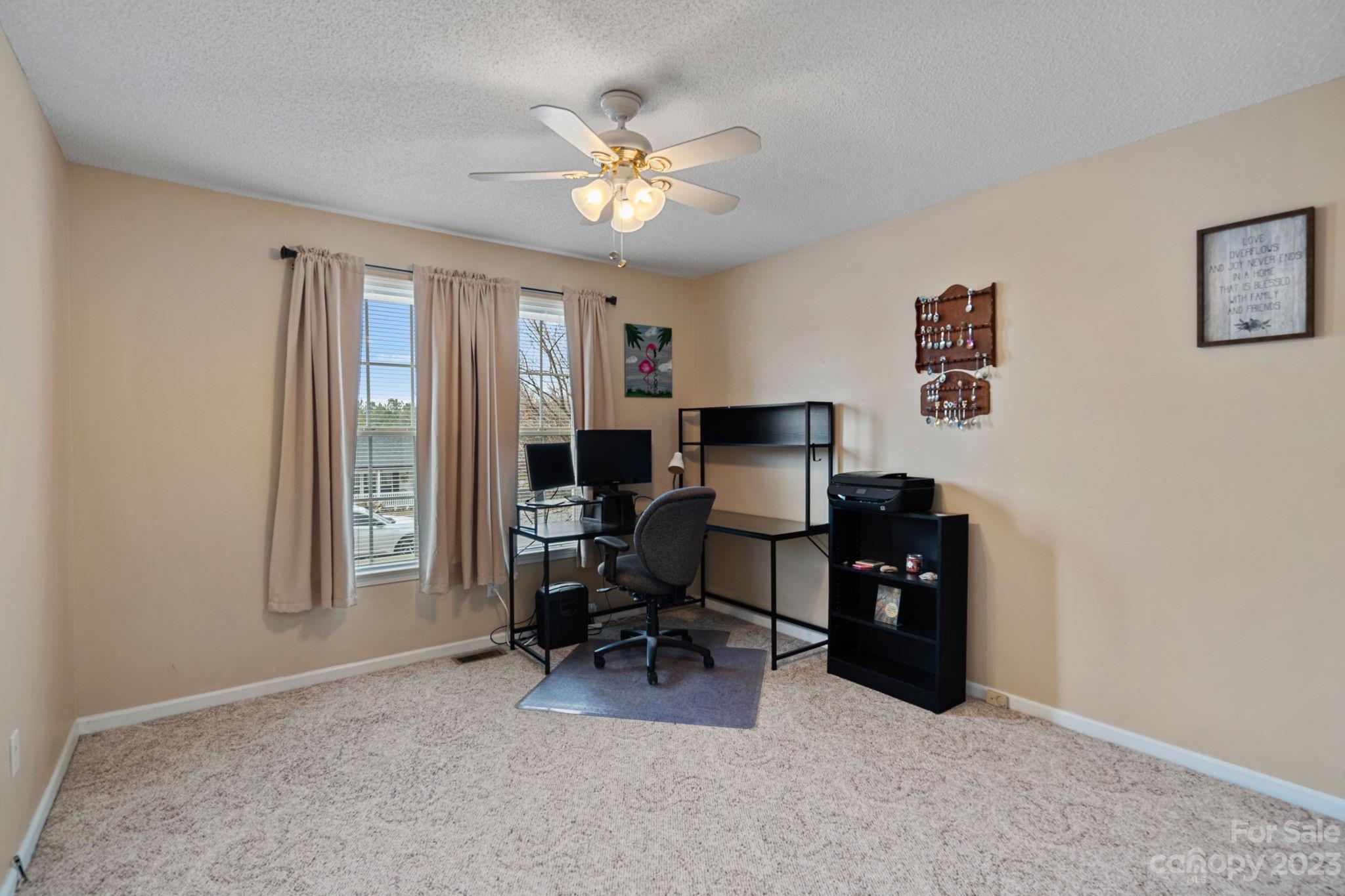 Raccoon Hollow - Residential