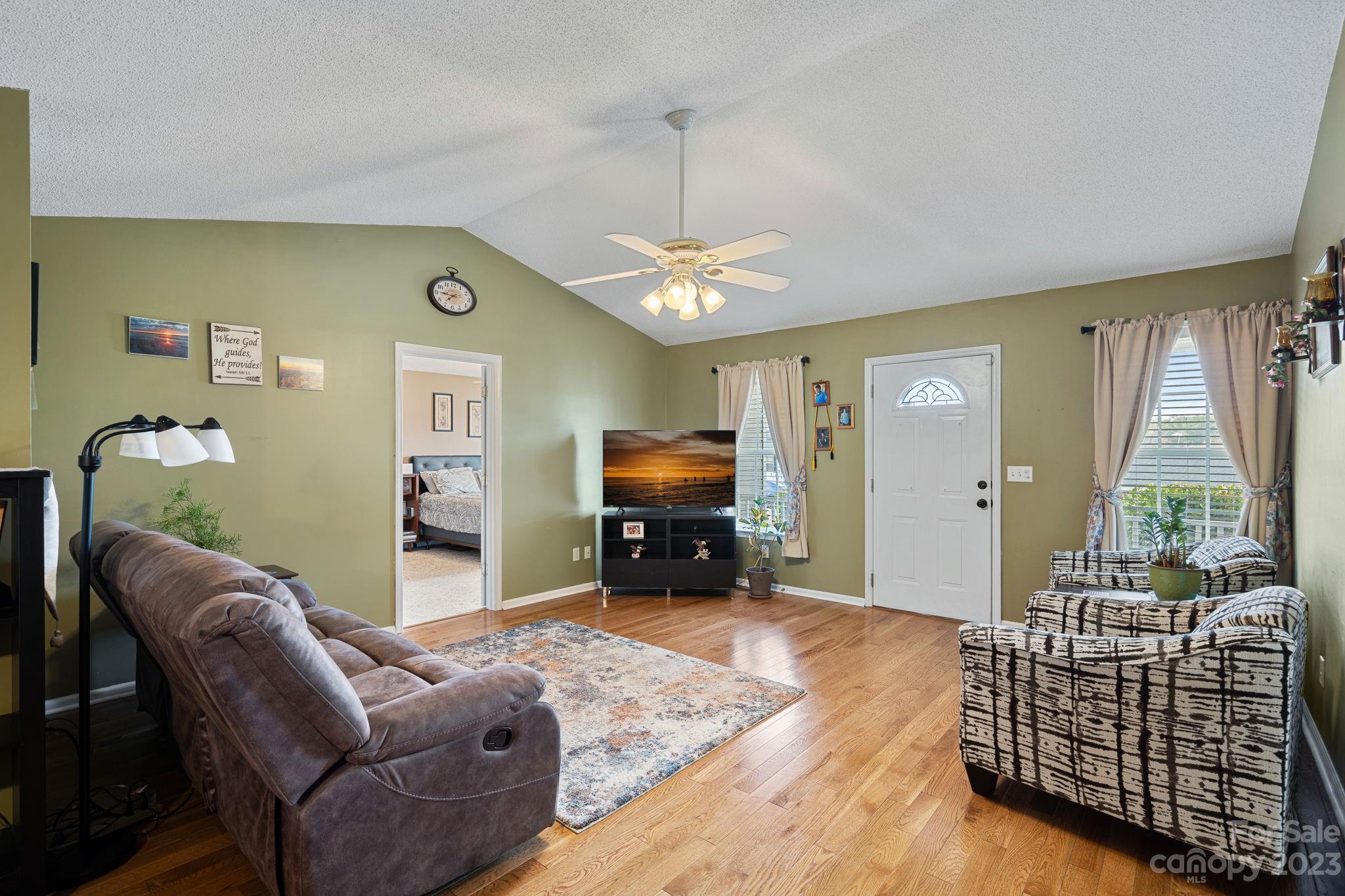 Raccoon Hollow - Residential