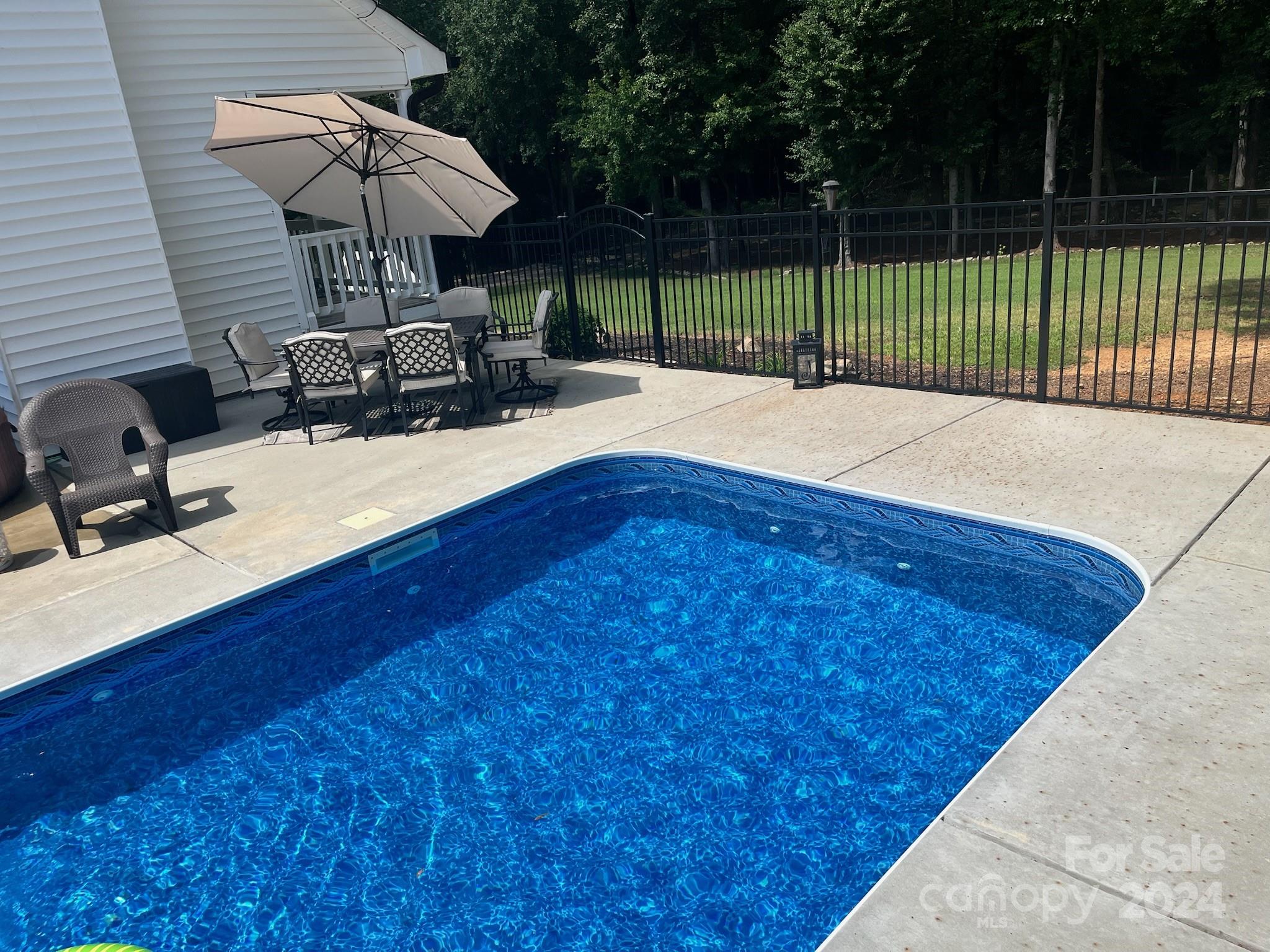 Woodland Hills - Residential