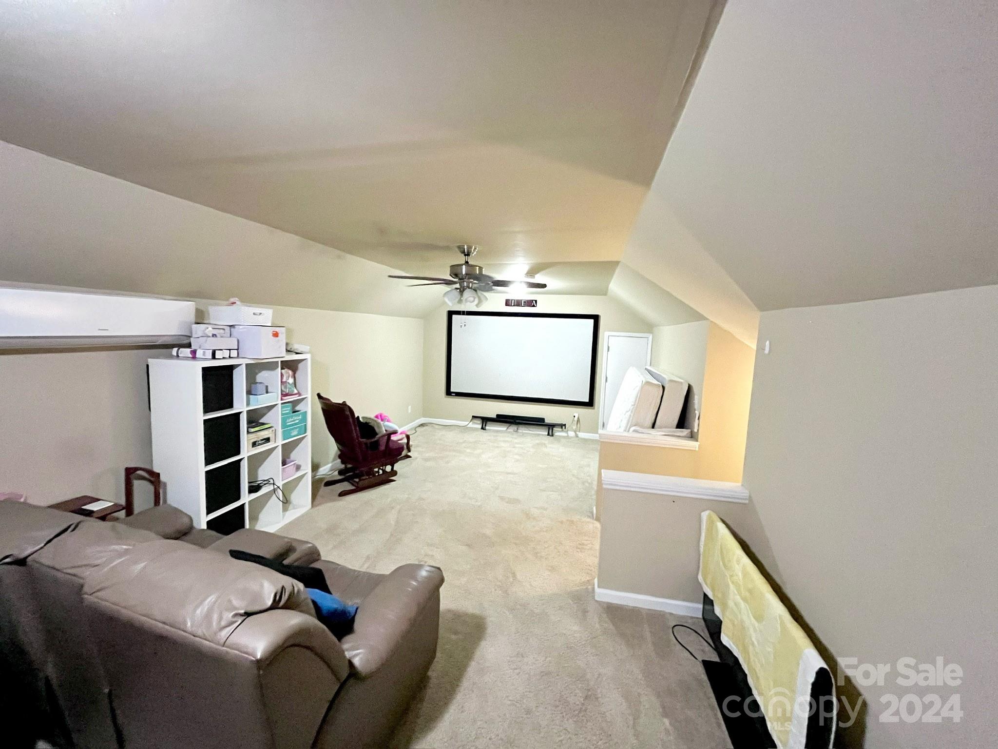 Woodland Hills - Residential