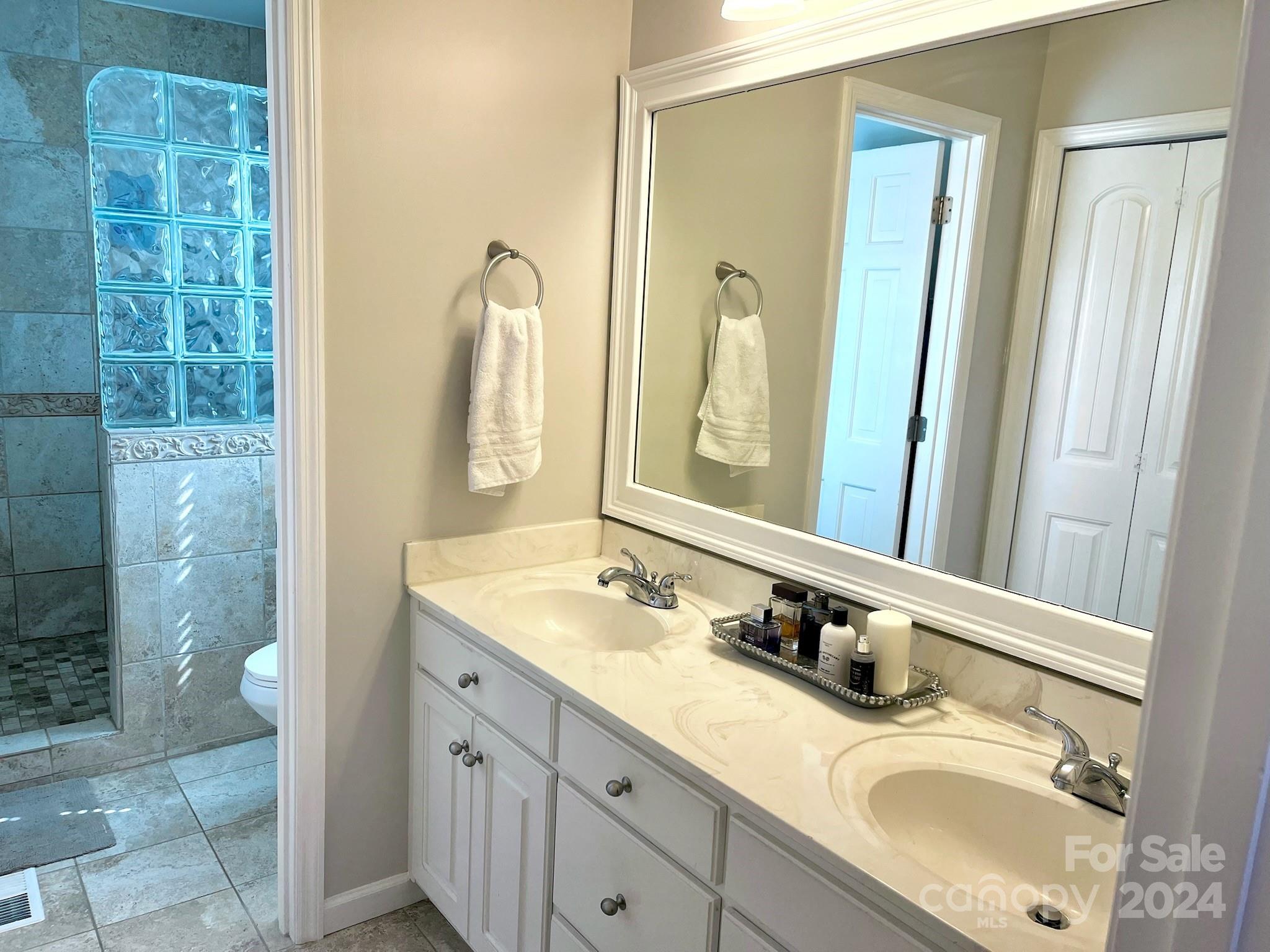 Woodland Hills - Residential