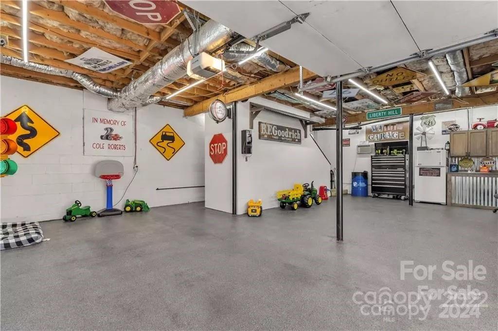 Woodland Hills - Residential