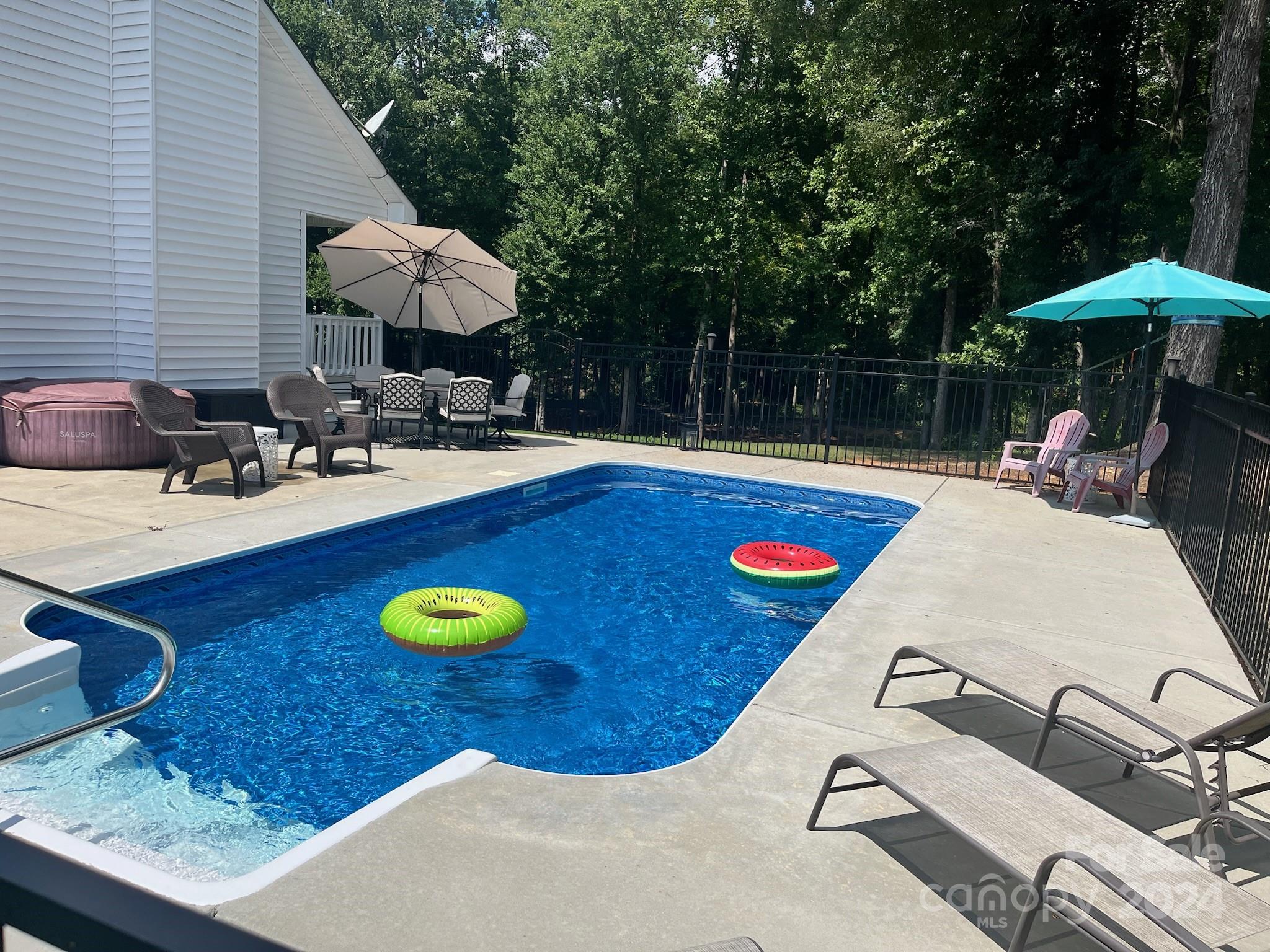 Woodland Hills - Residential