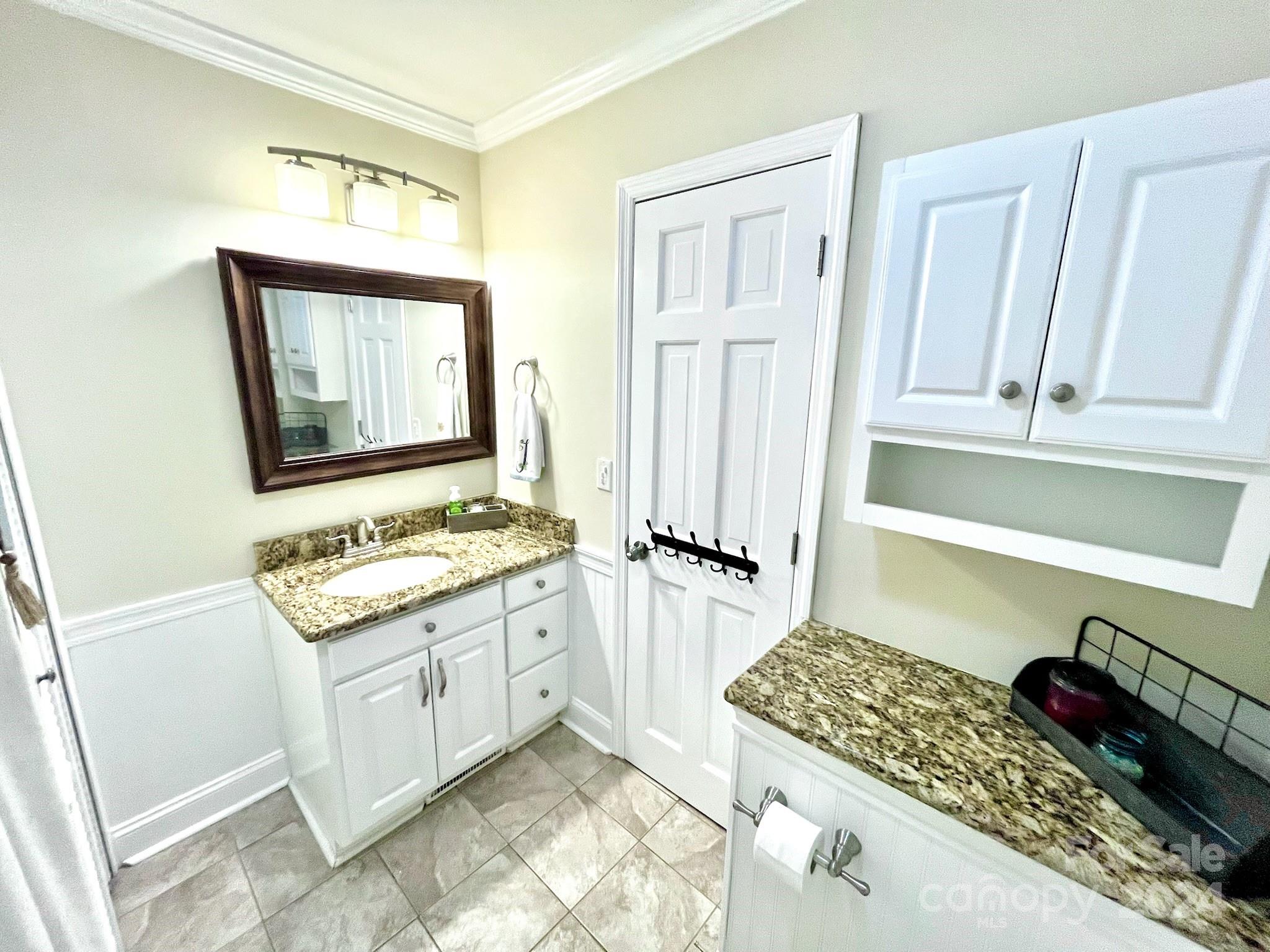 Woodland Hills - Residential