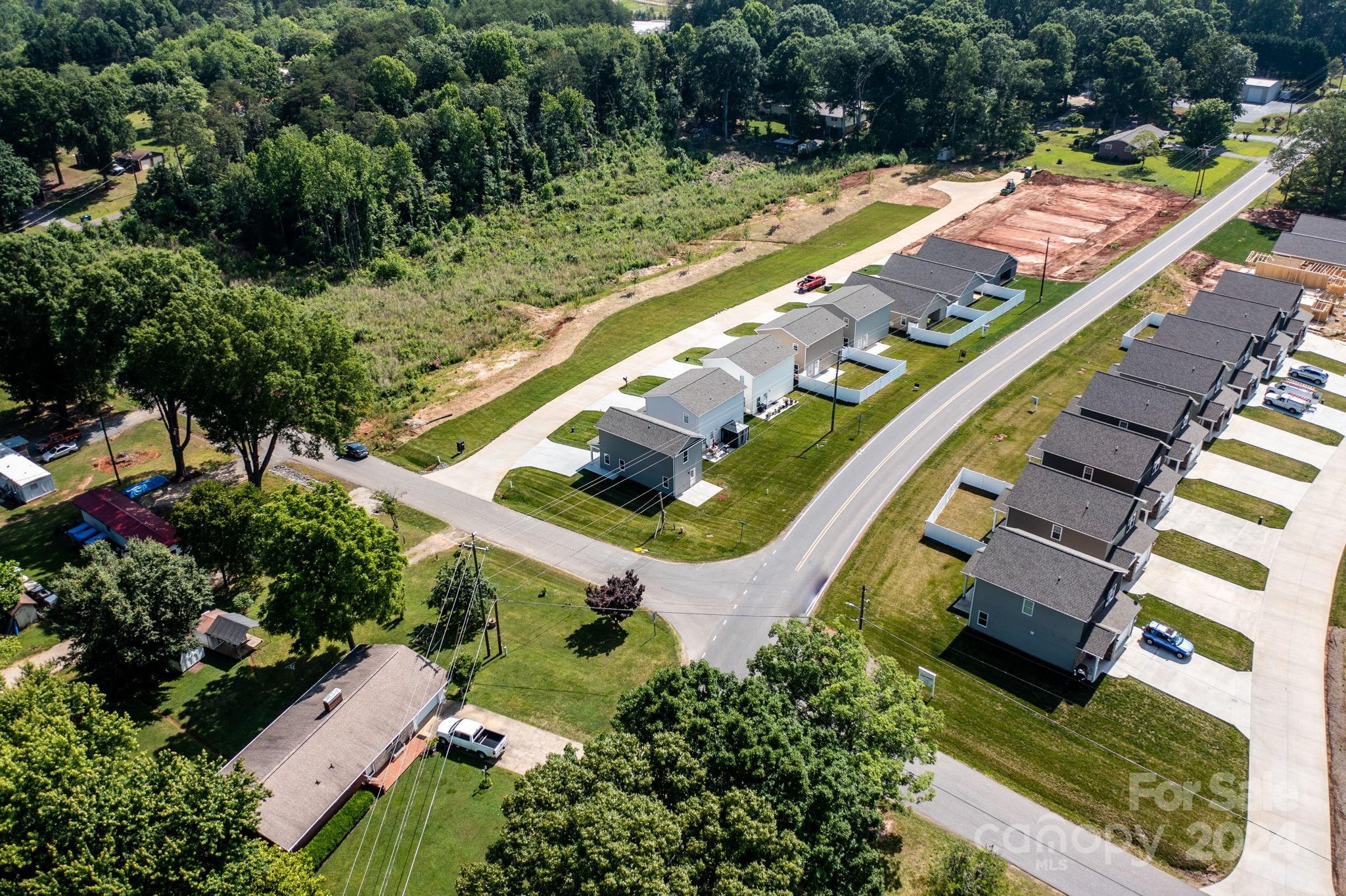 Snow Creek Village - Residential