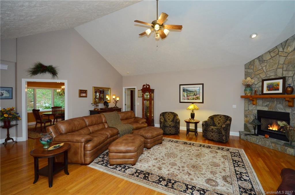 Laurel Ridge Country Club - Residential