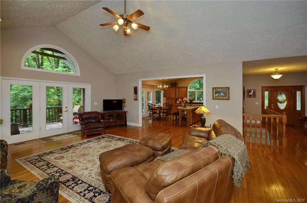 Laurel Ridge Country Club - Residential