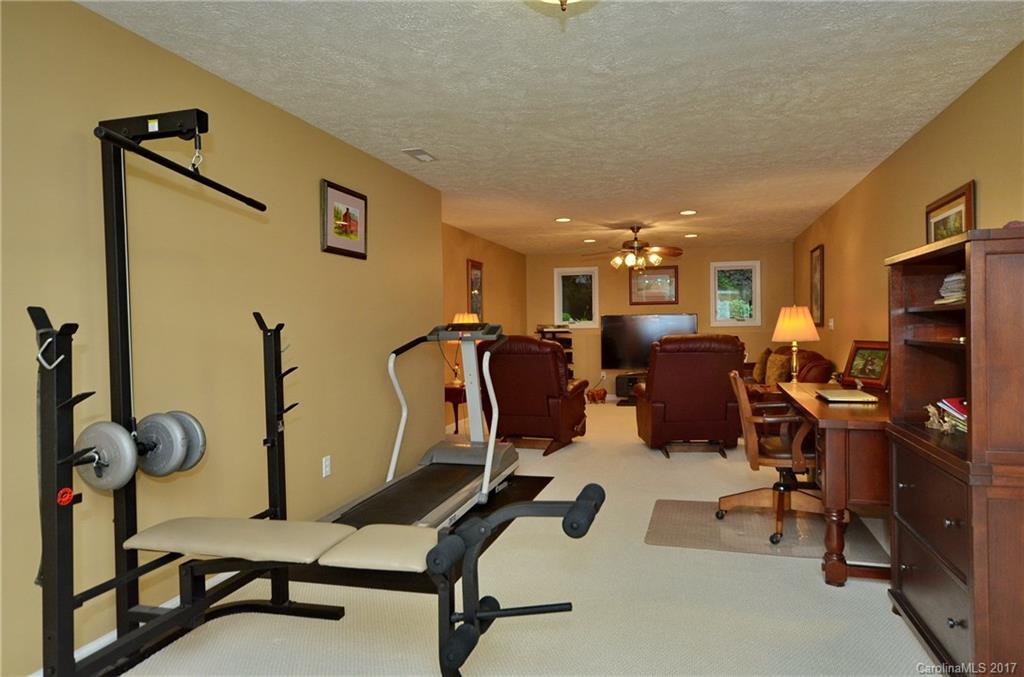 Laurel Ridge Country Club - Residential