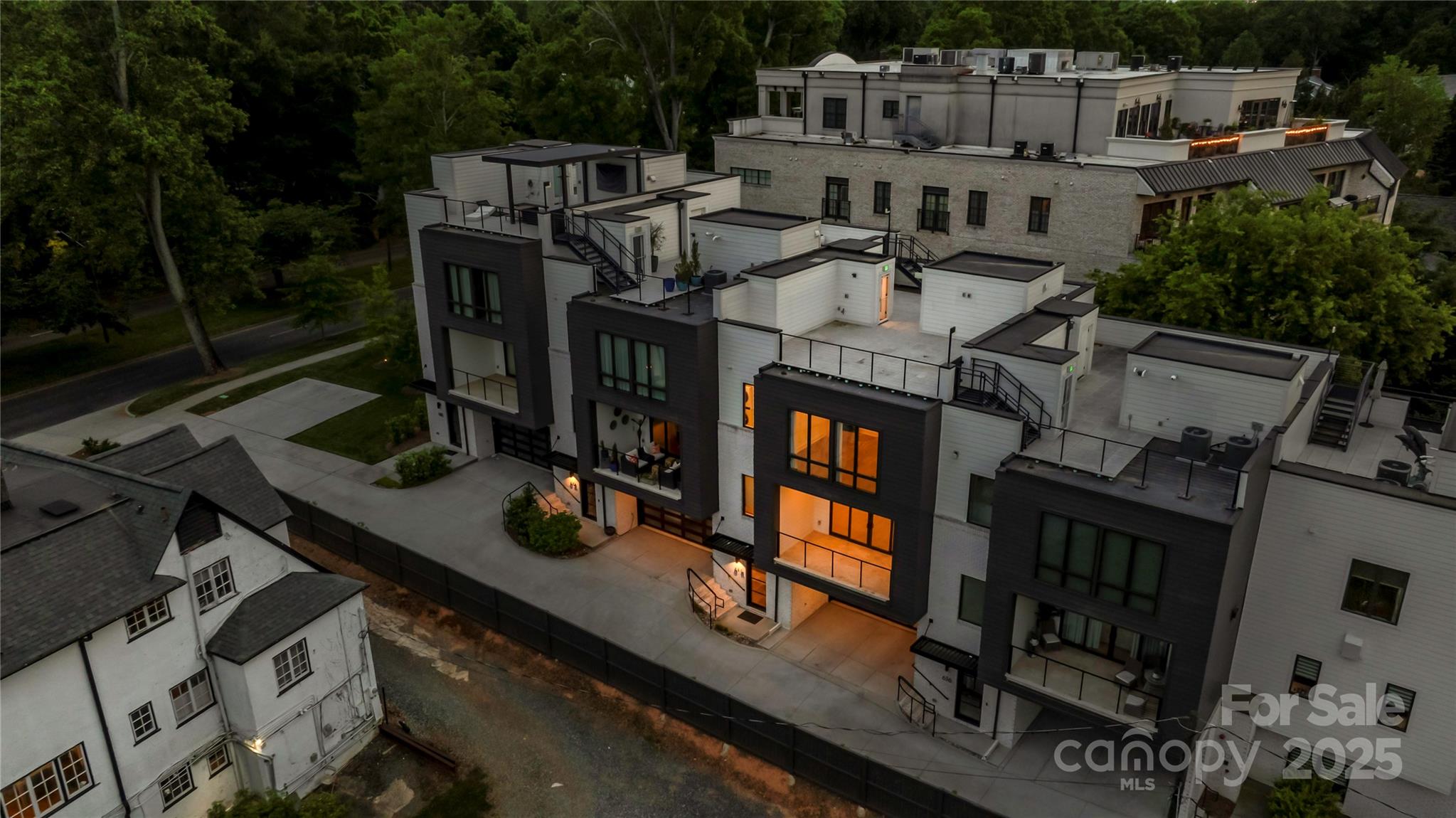 614 Queens Road