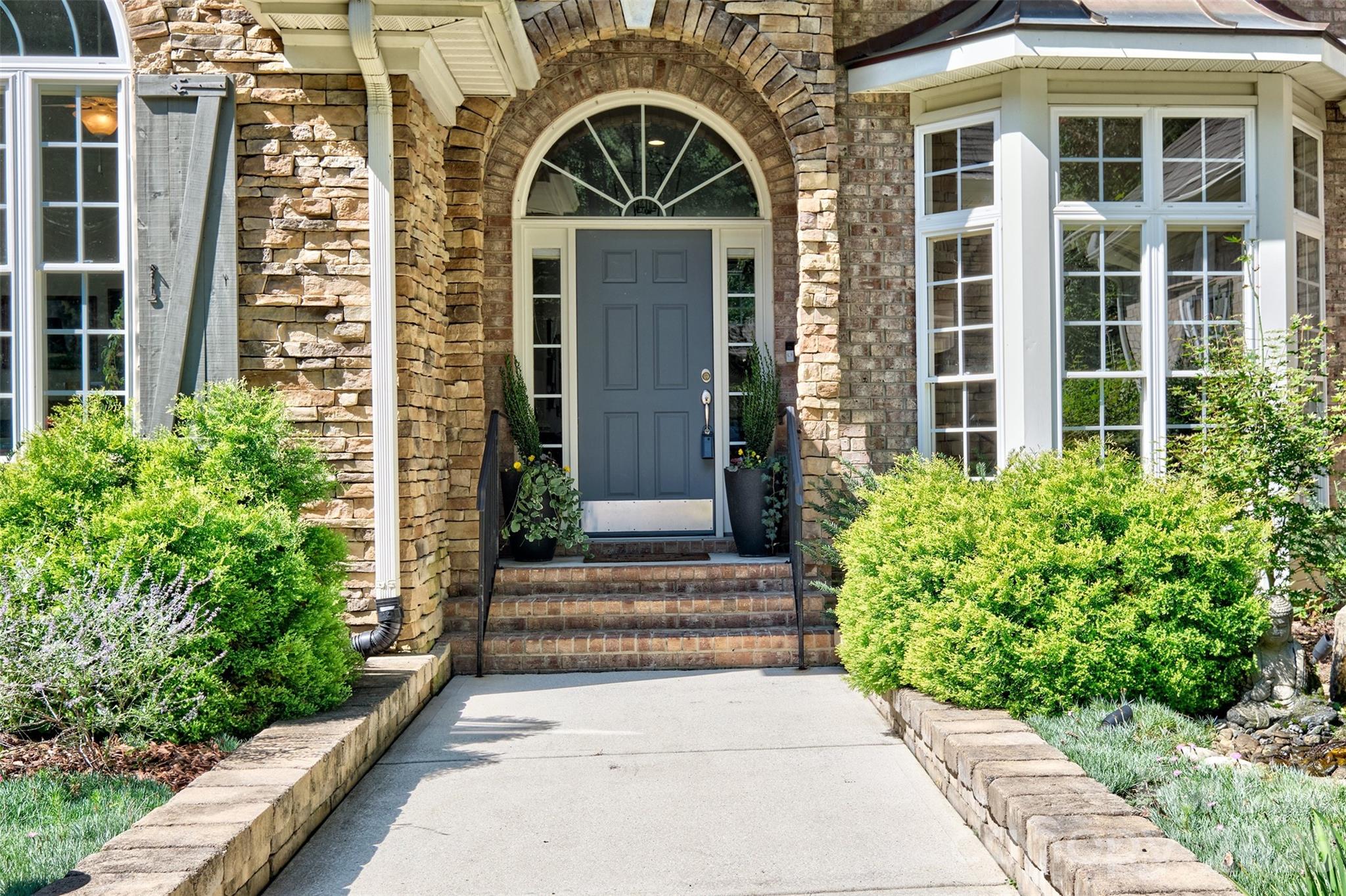 1465 Floral Road