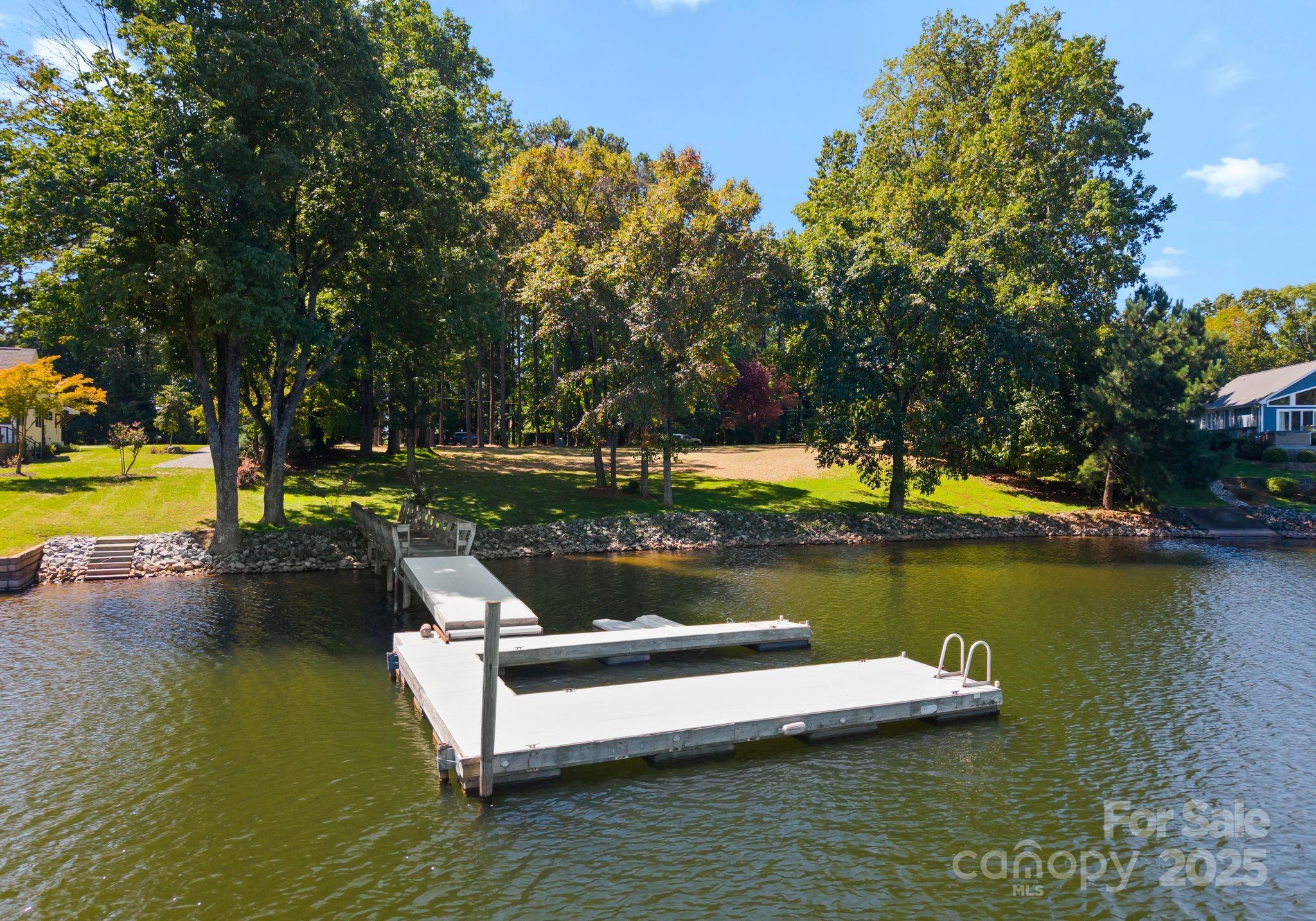 116 Cottage Grove Lane