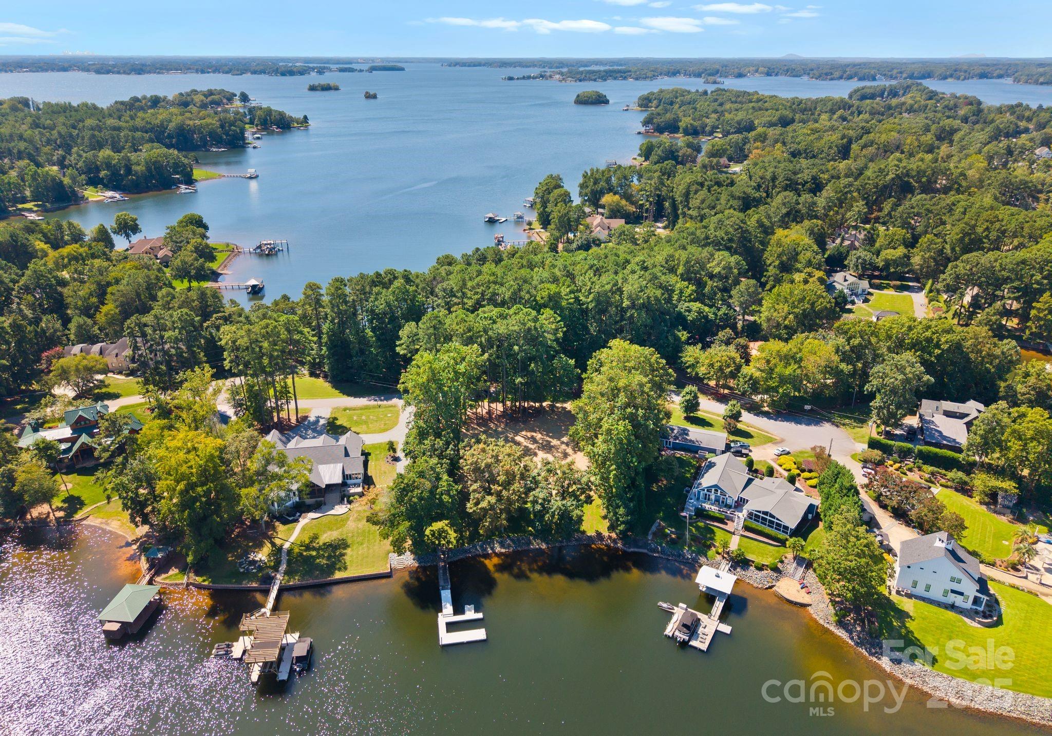 116 Cottage Grove Lane