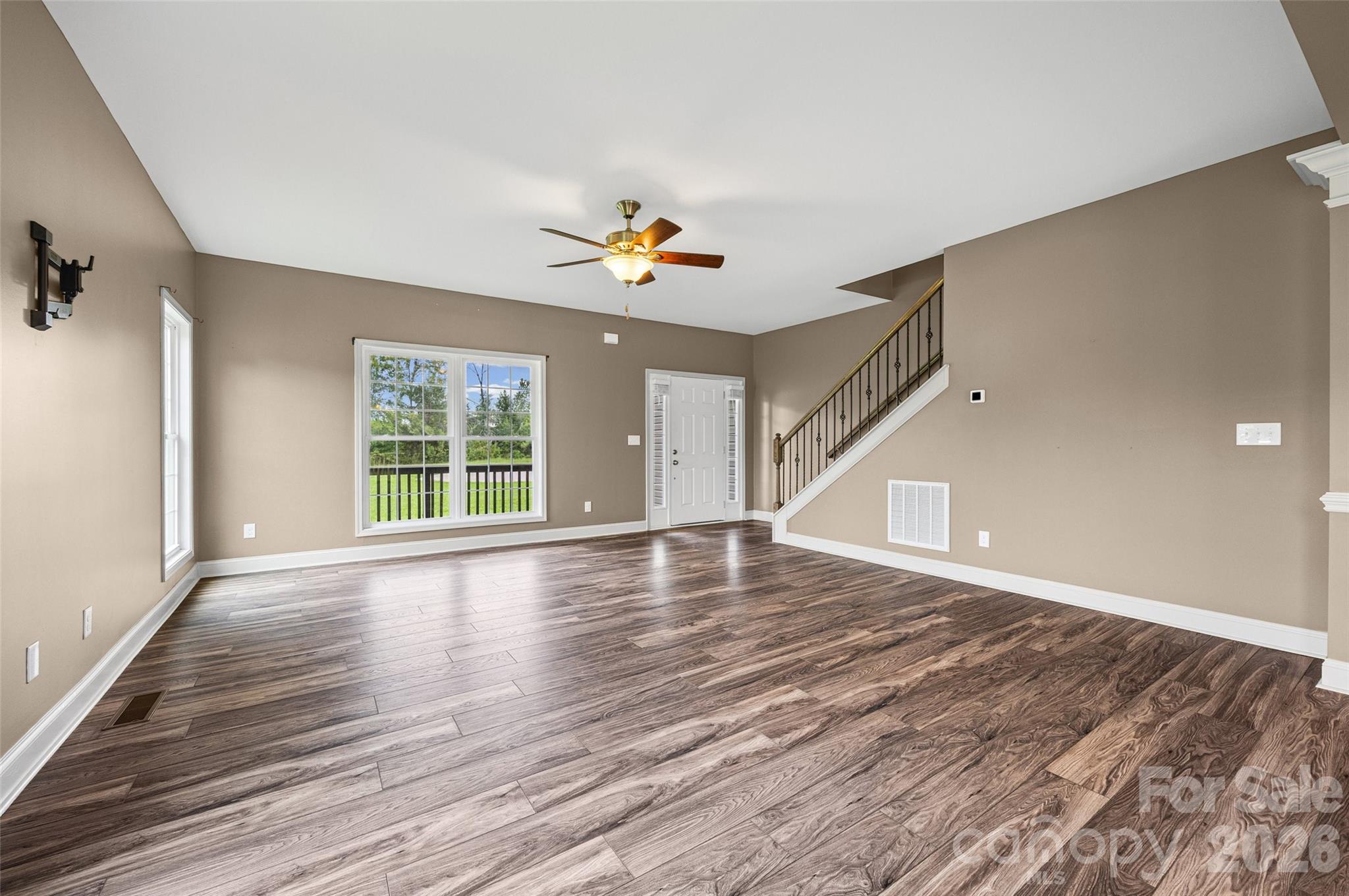 6211 Griffith Road