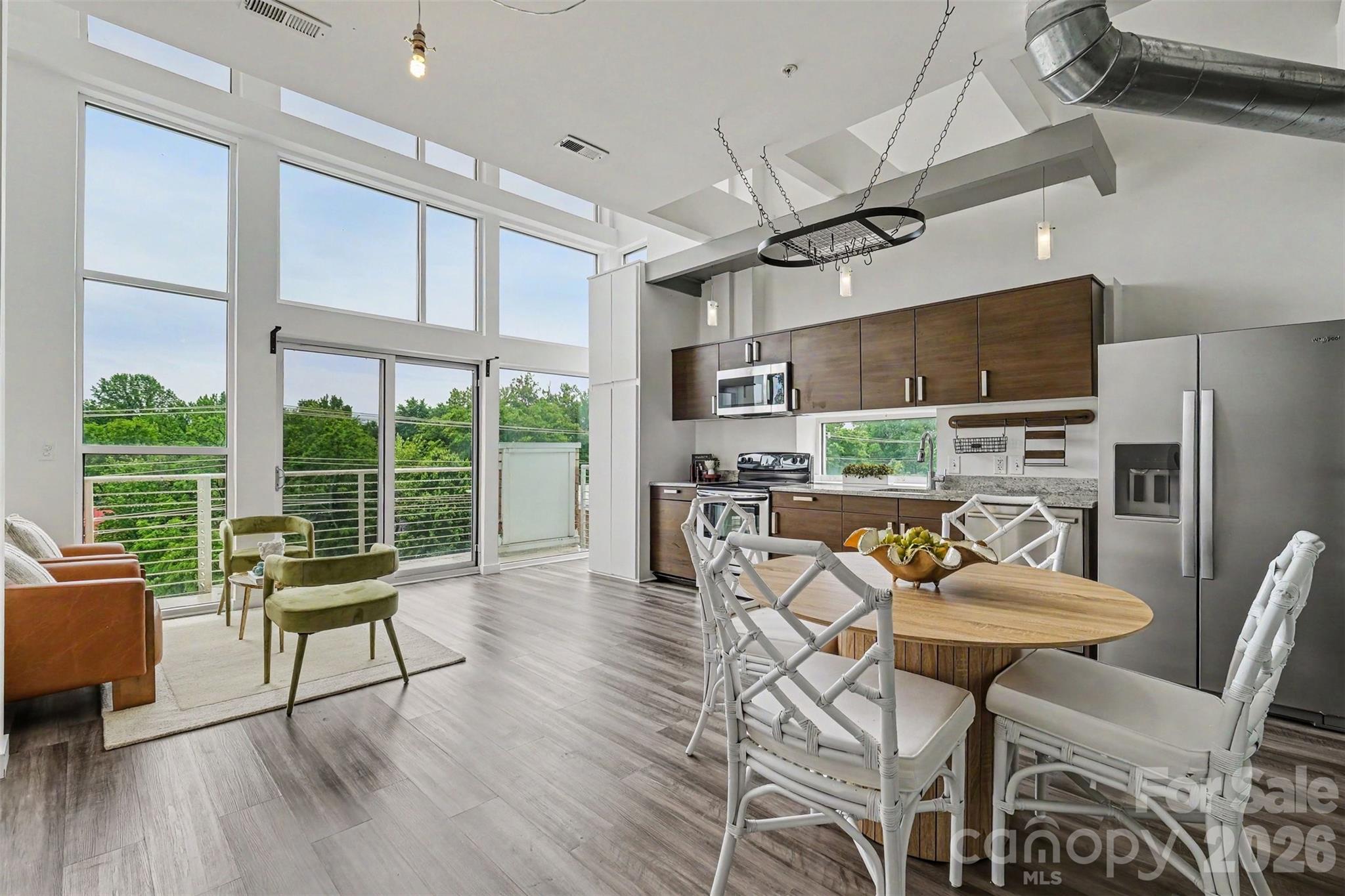 Fat City Condominium - Residential