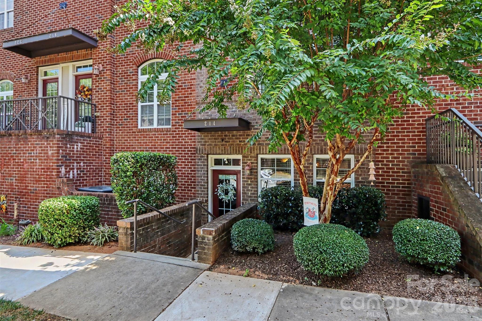 214 Harbour Place Drive