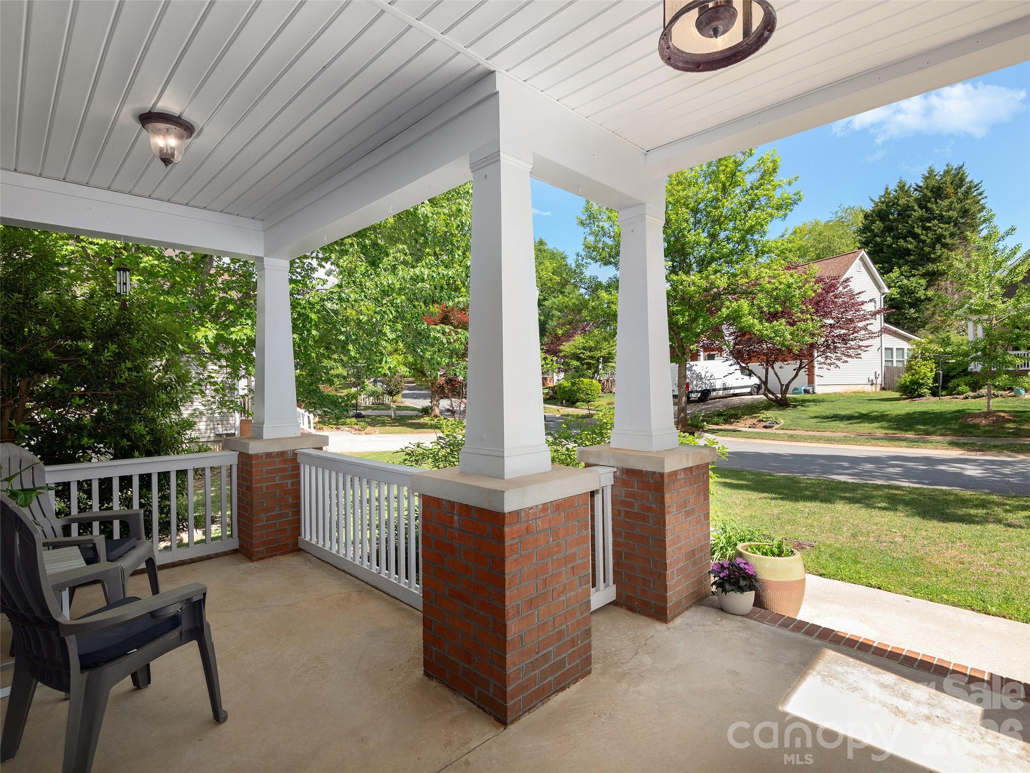 1332 Heathbrook Circle