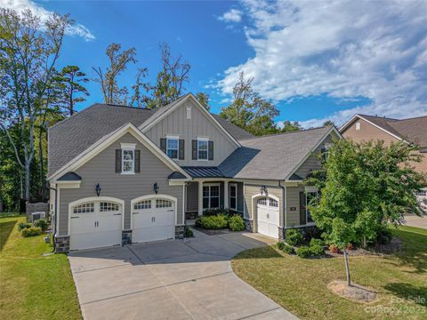 Photo of 13119 Feale Court, Charlotte, NC 28278 (MLS # 4078214)