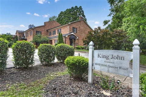 Photo of 1016 Queens Road #C, Charlotte, NC 28207 (MLS # 4422983)