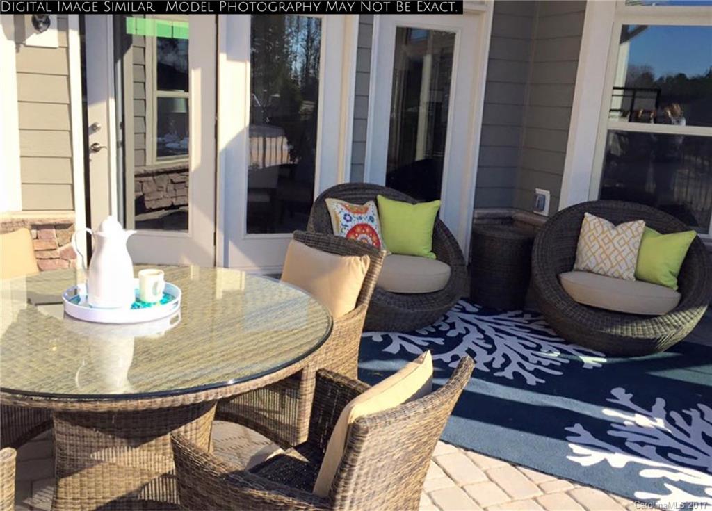 The Courtyards On Lake Norman - Residential