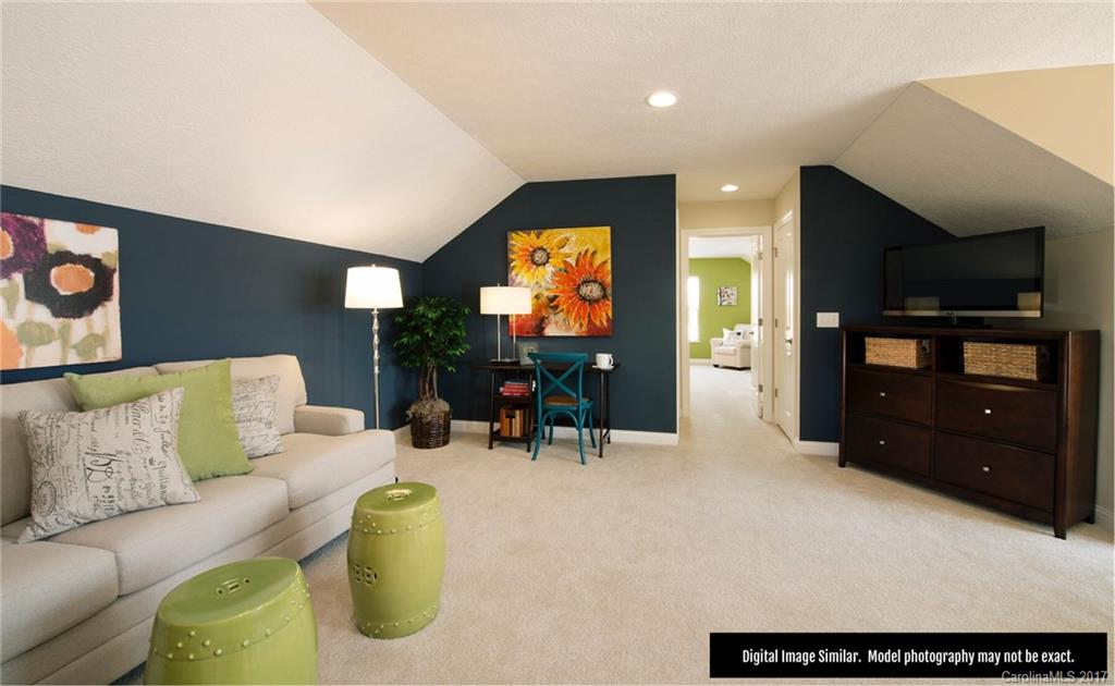 The Courtyards On Lake Norman - Residential