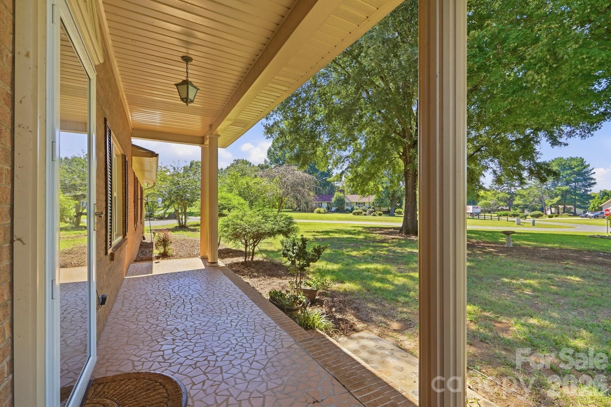 710 Frontier Circle