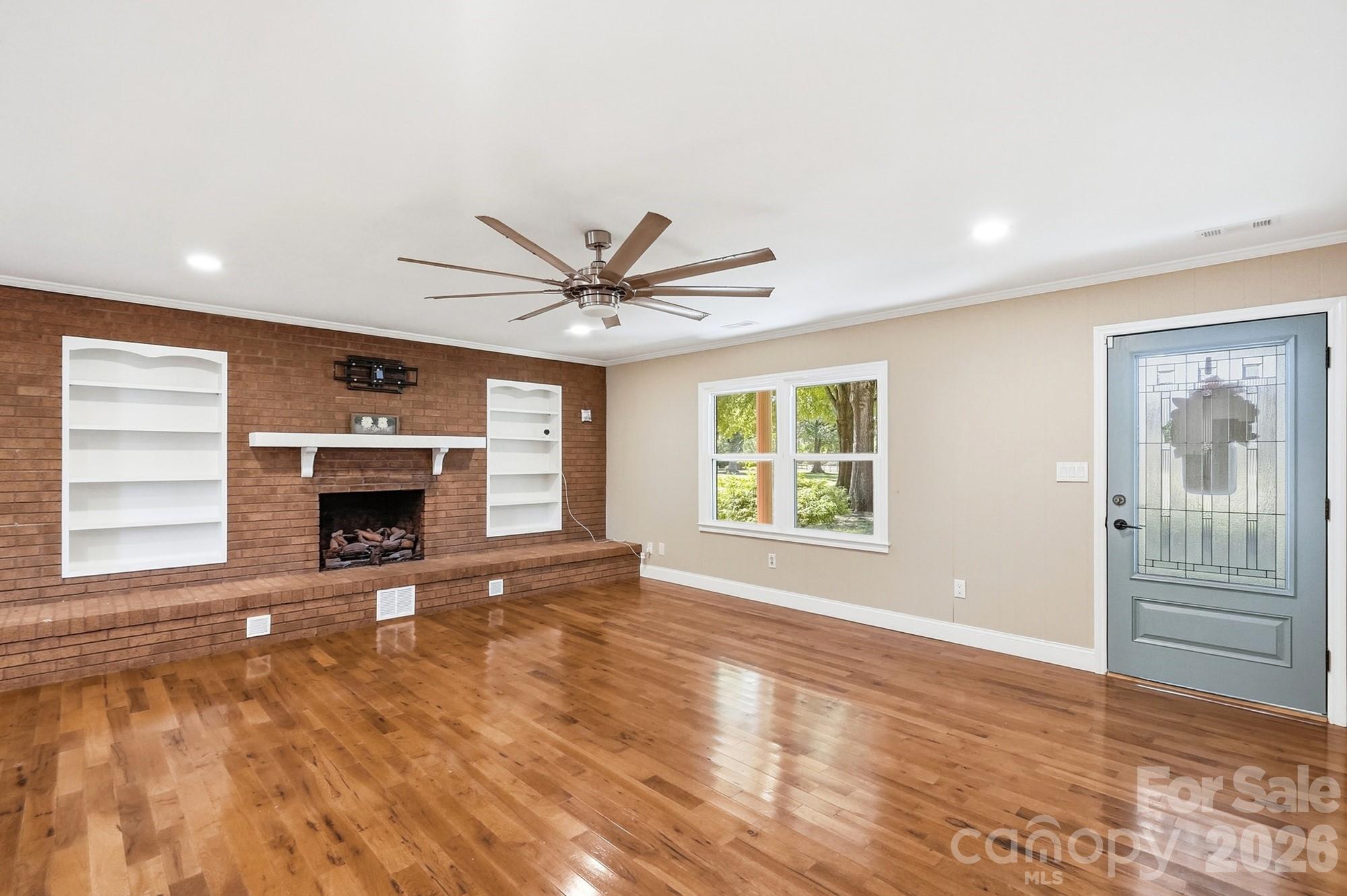 710 Frontier Circle