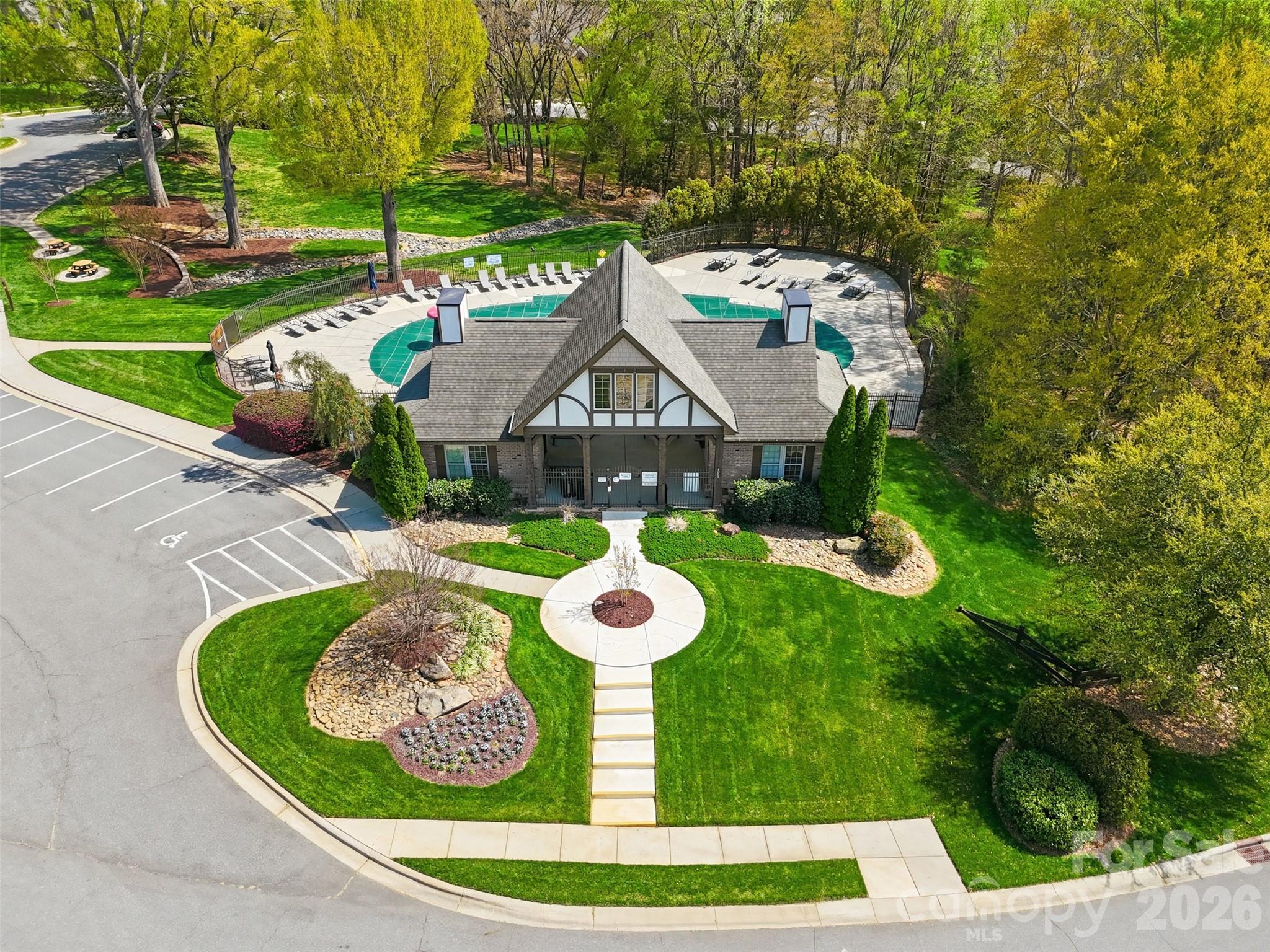 8094 Clems Branch Road
