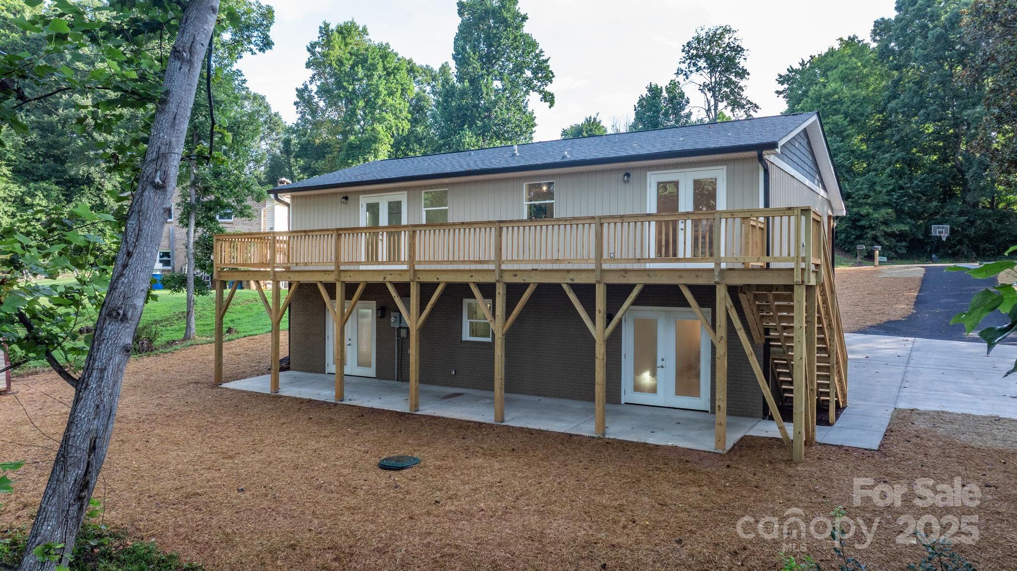 5626 Mountainside Court