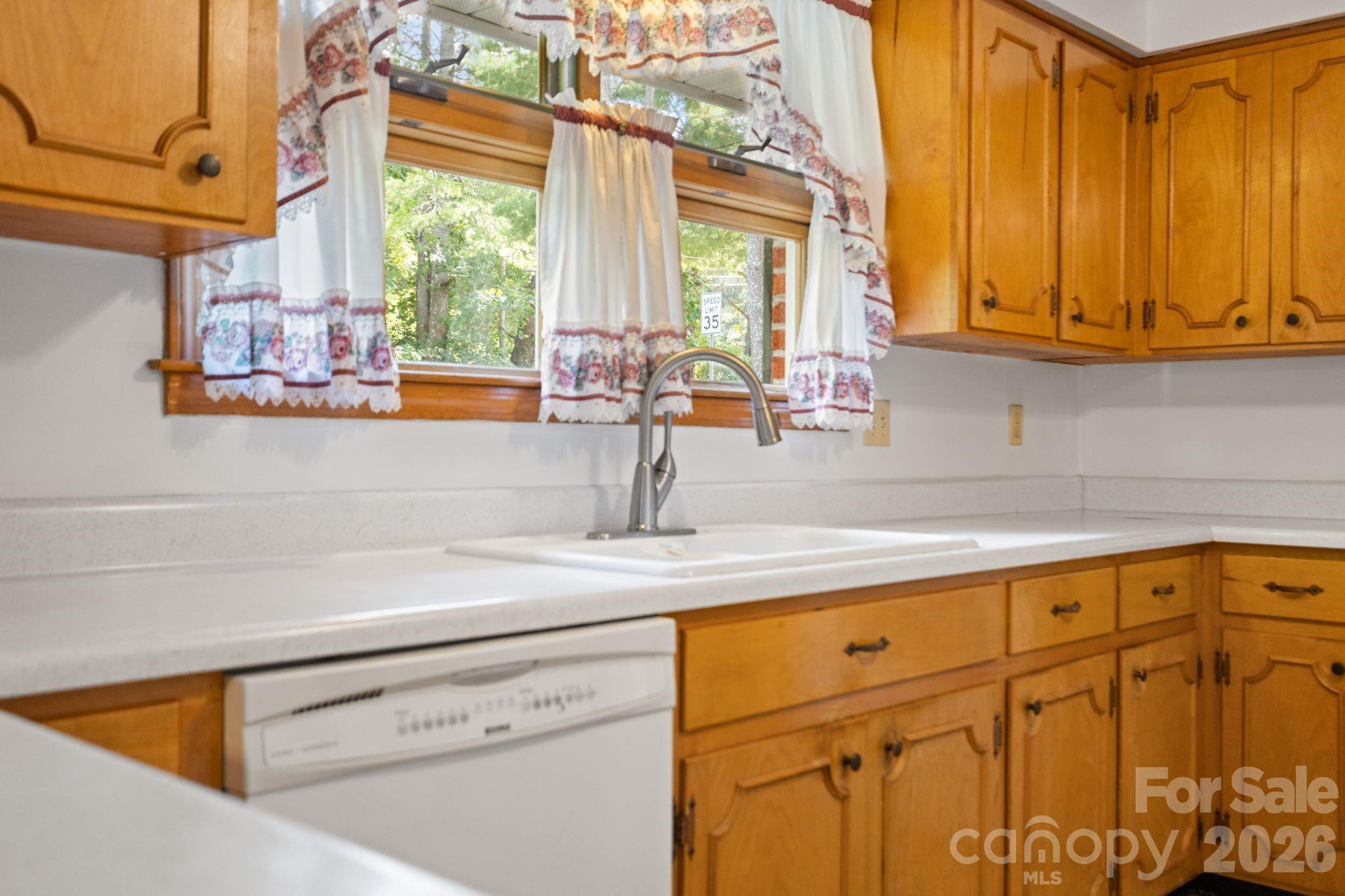 1450 Howard Gap Road