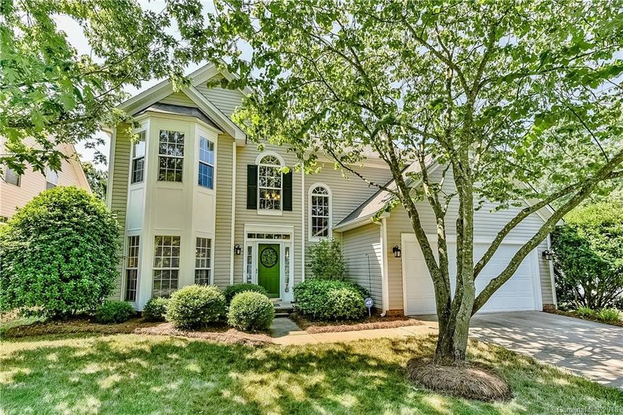 MULTIPLE OFFERS: H & B IN BY 5:00 PM 6-20-16. Highly sought after Blakeney Heath subdivision. Adorable 3 bedroom home with fenced yard. Beautiful laminate flooring on entire main level, ceramic tile backsplash in kitchen, two story great room affords plenty of natural light. Patio perfect for outdoor entertaining. Storage shed in rear to remain "as-is." Come see the many benefits of a great location, great schools, ease of access to shopping, interstate and points beyond. Much to like.