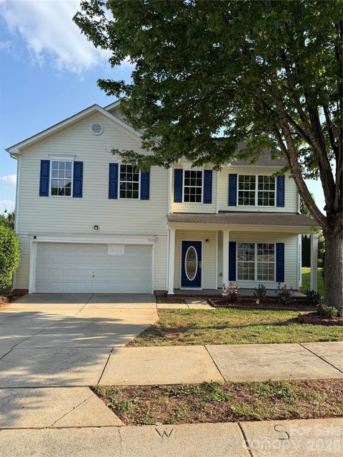Photo of 2319 Wexford Way #48, Statesville, NC 28625 (MLS # 4374351)