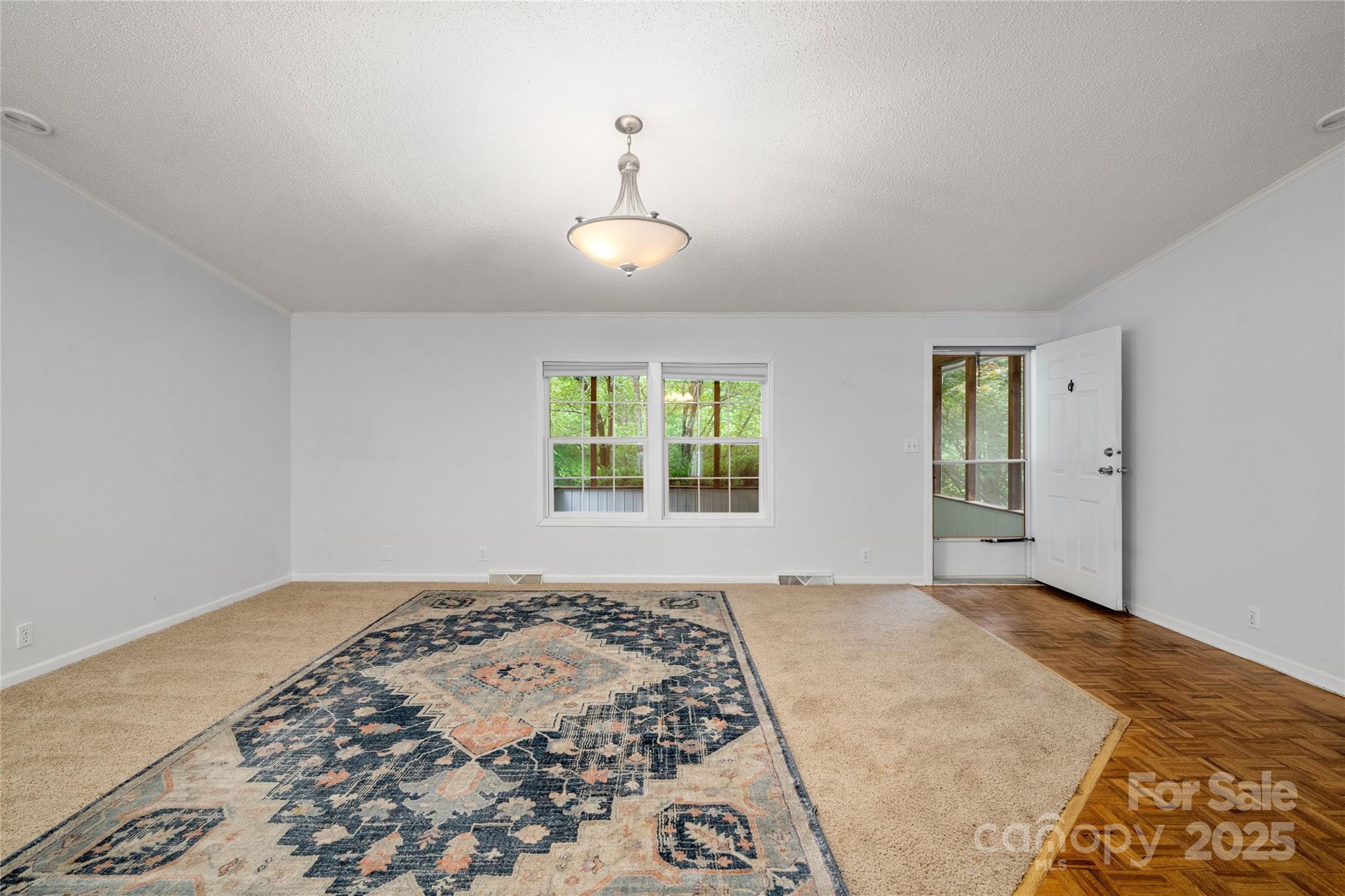 3 Double Oaks Drive
