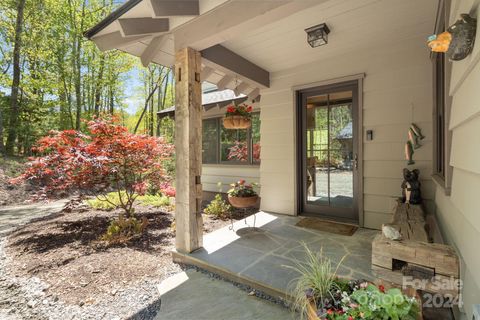 A home in Hendersonville