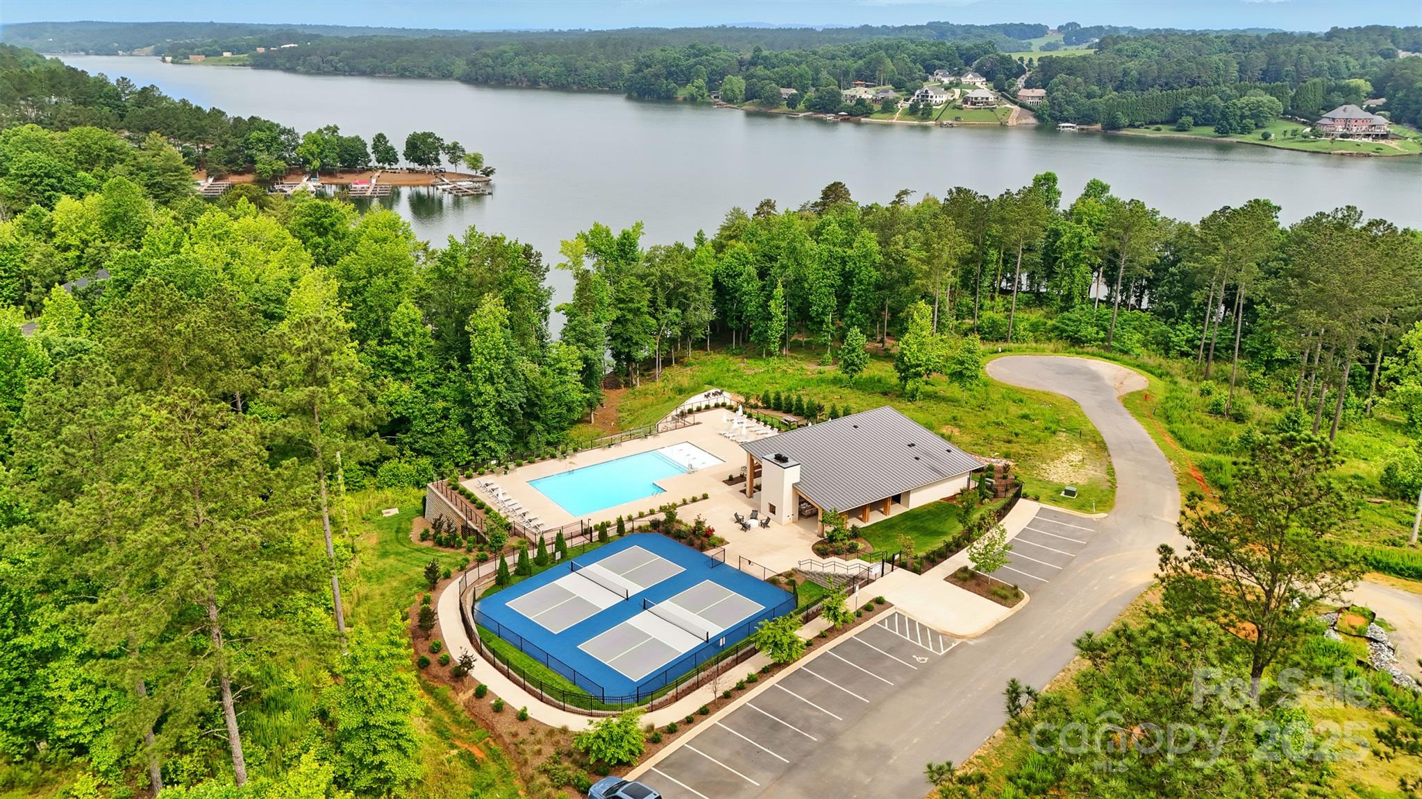 3318 Pyramid Peak Trail 212