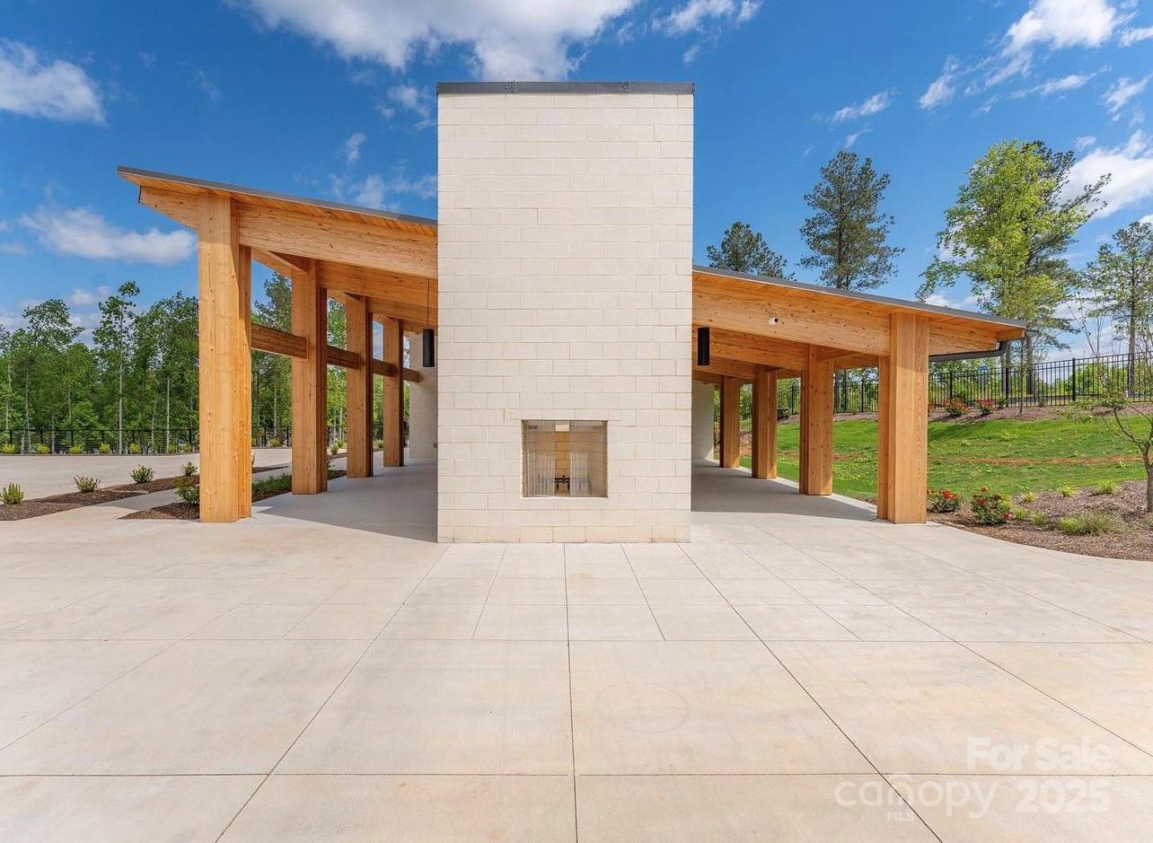 Lakeside Reserve - Land