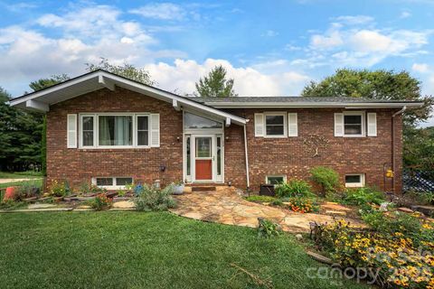 124 Oak Hill Road Candler NC 28715