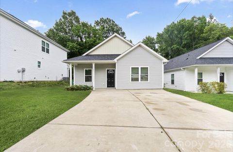 Photo of 1301 marble Street, Charlotte, NC 28208 (MLS # 4387542)