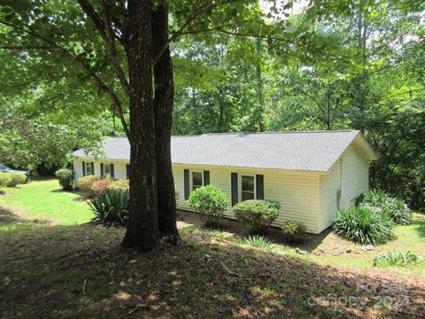 A home in Mill Spring