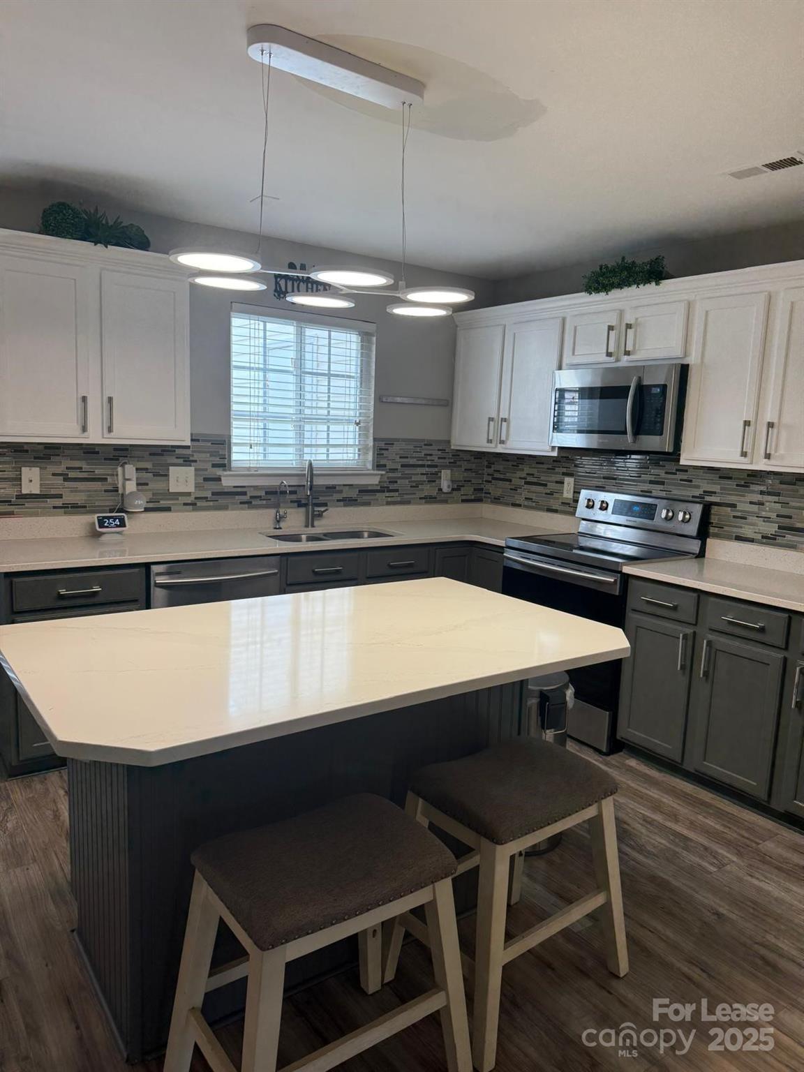 18506 Oakhurst Boulevard