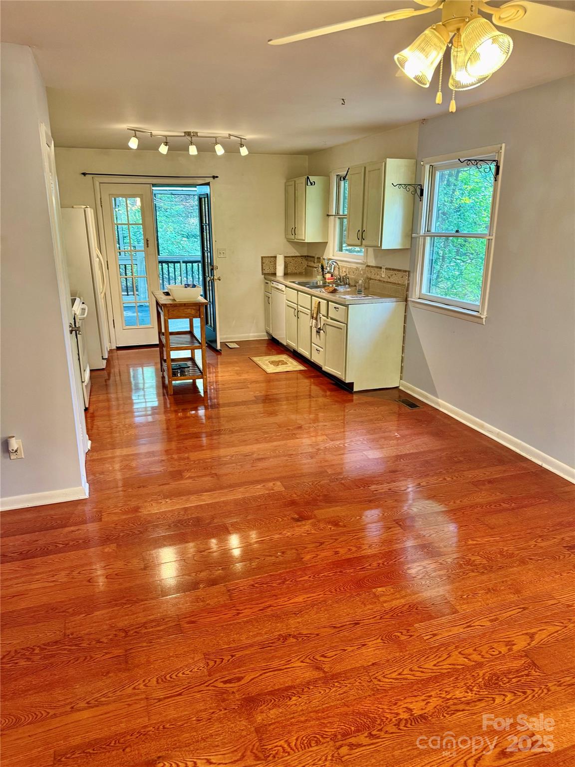 224 Beverly Road