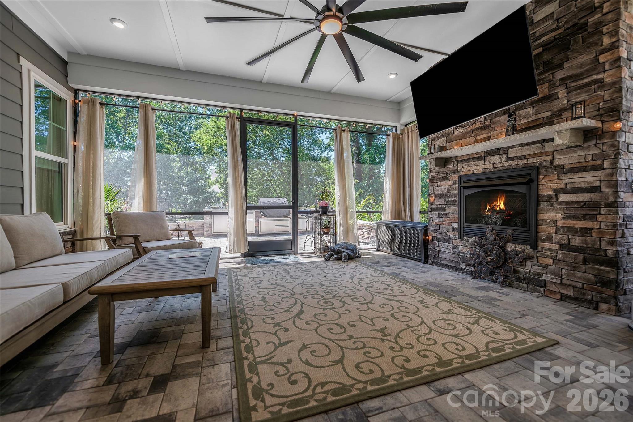 McLean - South Shore - Residential