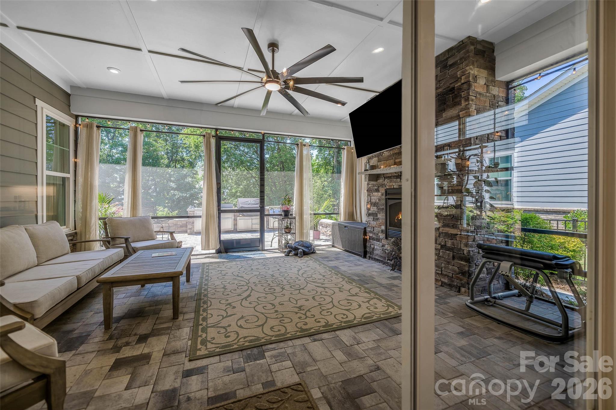 McLean - South Shore - Residential