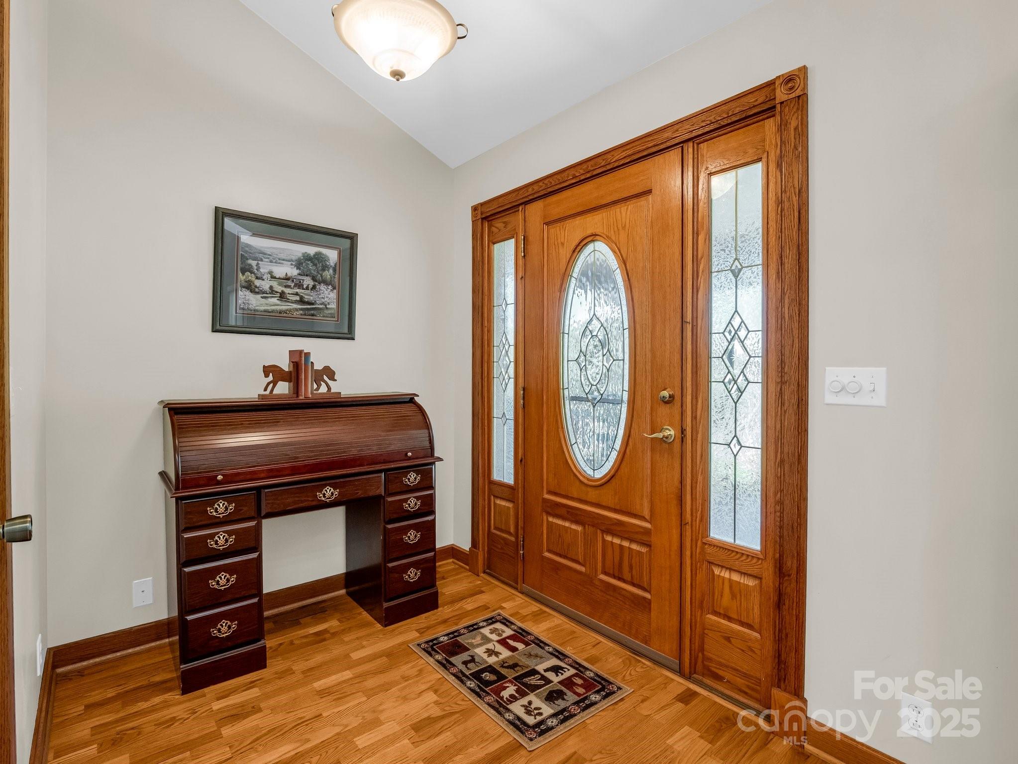 2251 Old Applewood Lane 9