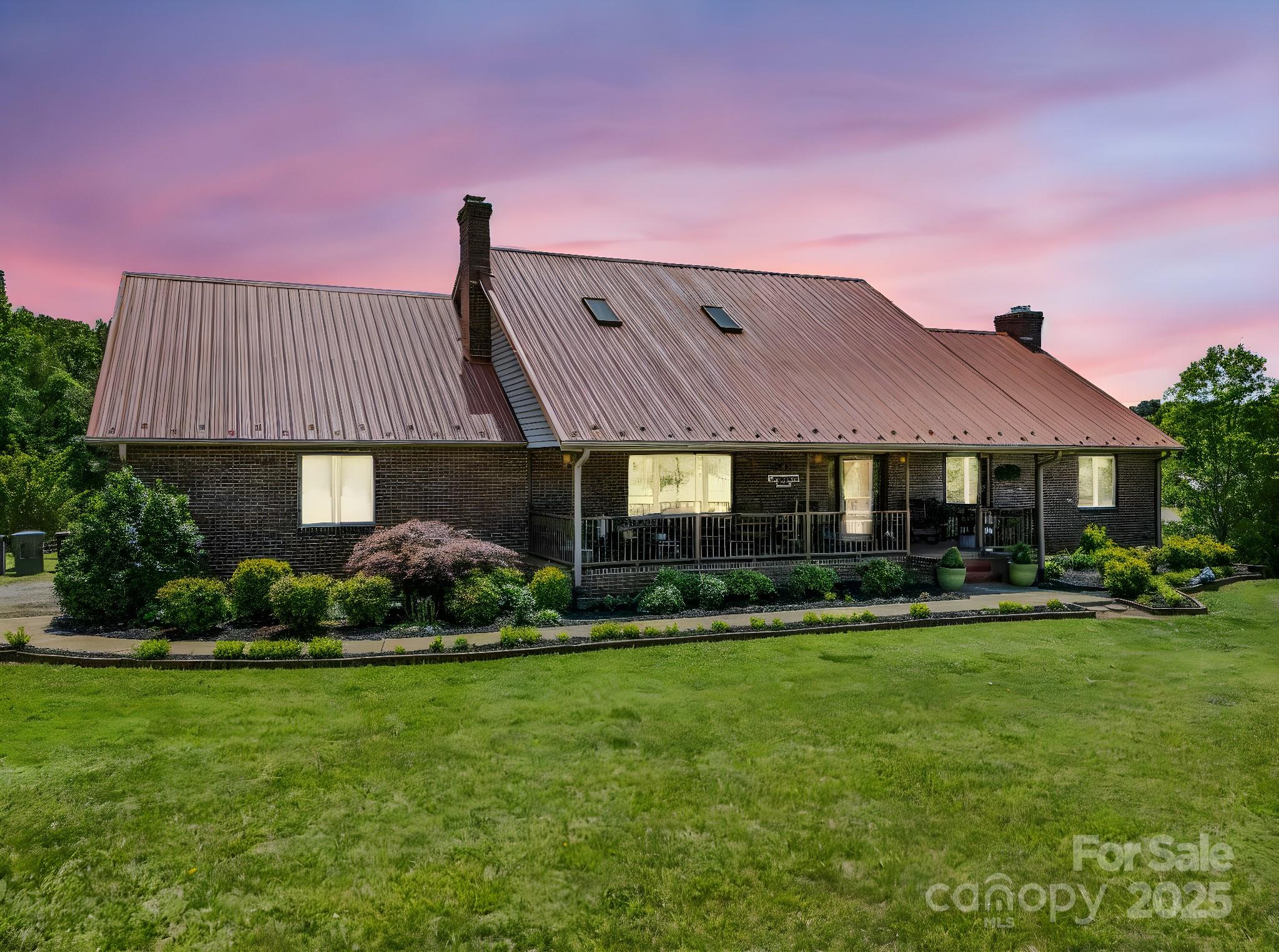 2251 Old Applewood Lane 9